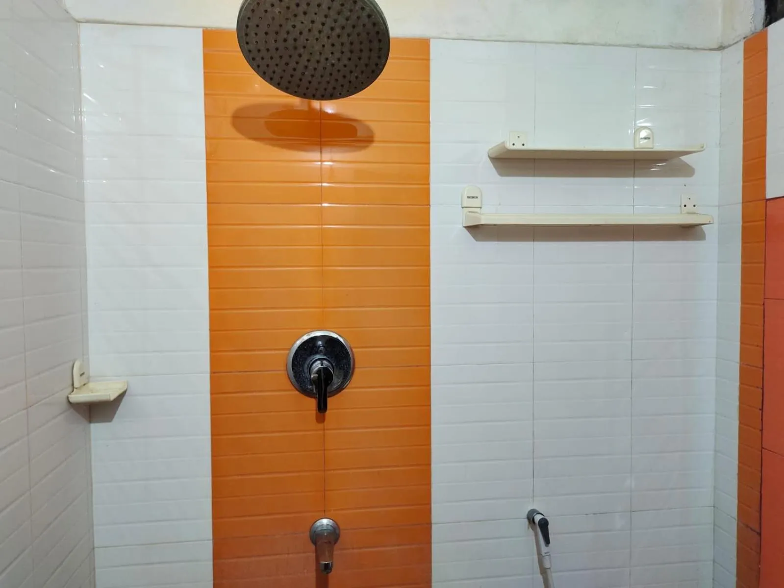 Bathroom in Hotel Geetha International