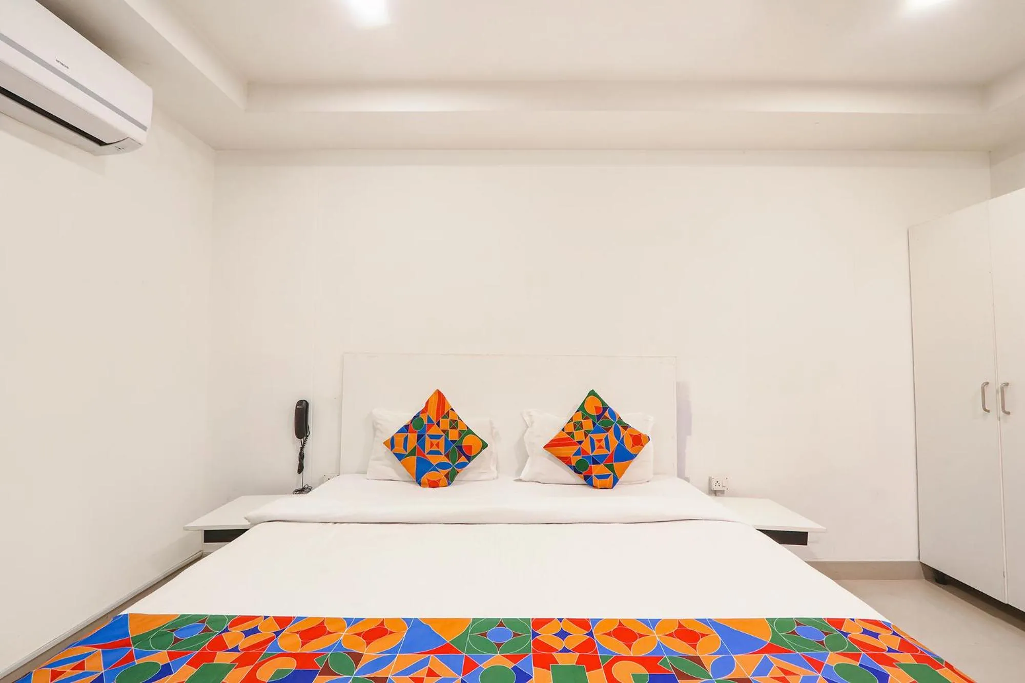 Bed in FabHotel Blue Dawn - Gachibowli - Nr ISB