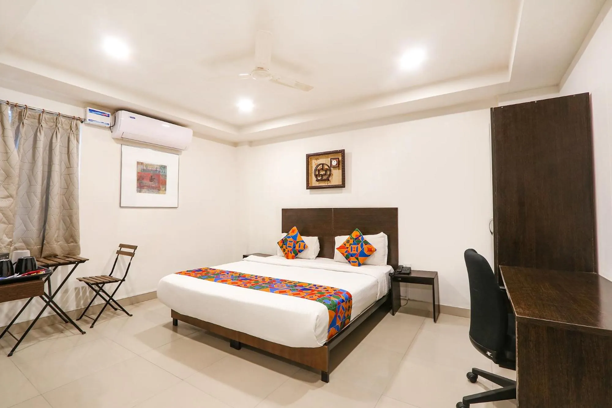 Bed in FabHotel Blue Dawn - Gachibowli - Nr ISB
