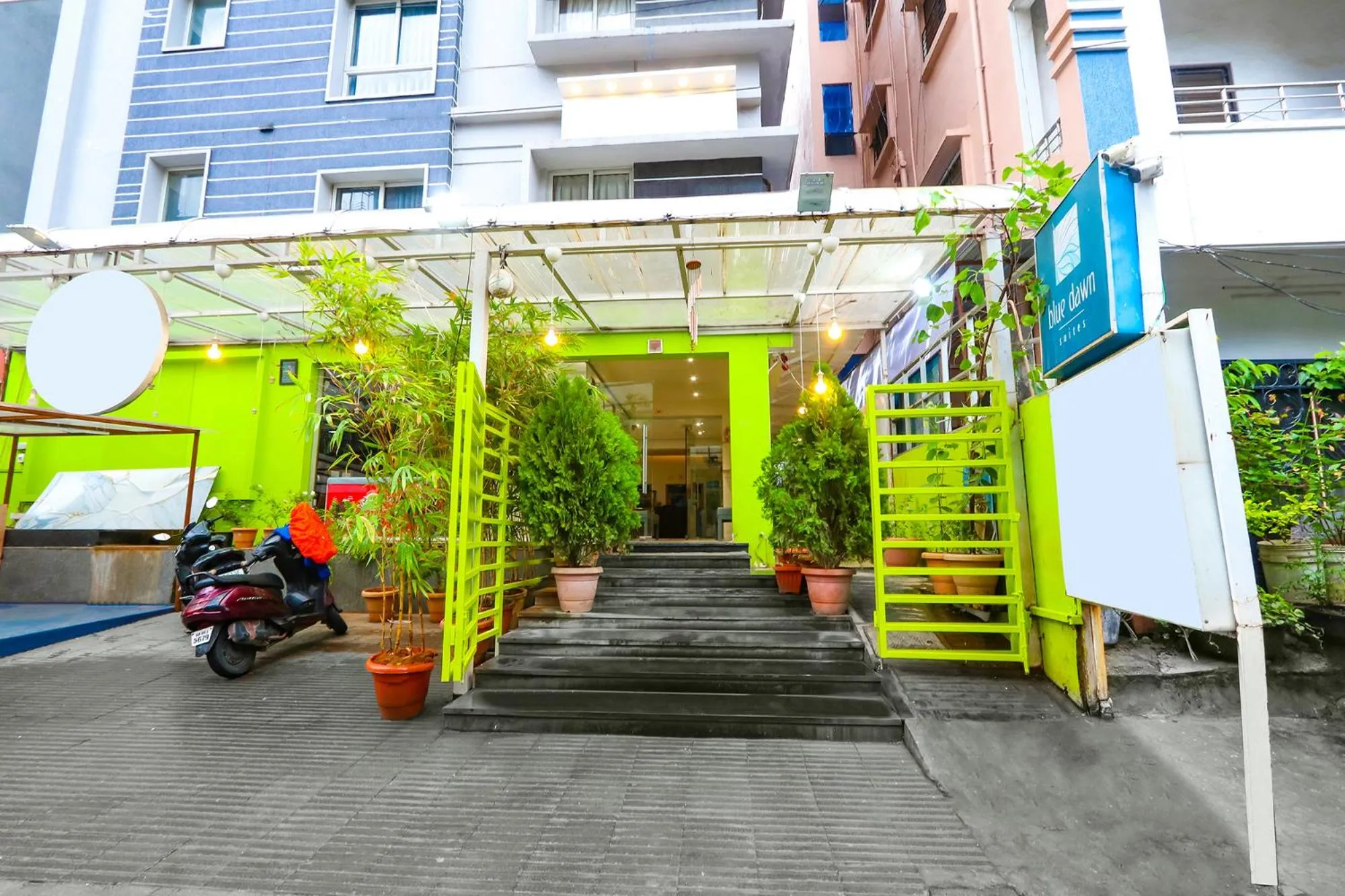 Facade/entrance in FabHotel Blue Dawn - Gachibowli - Nr ISB