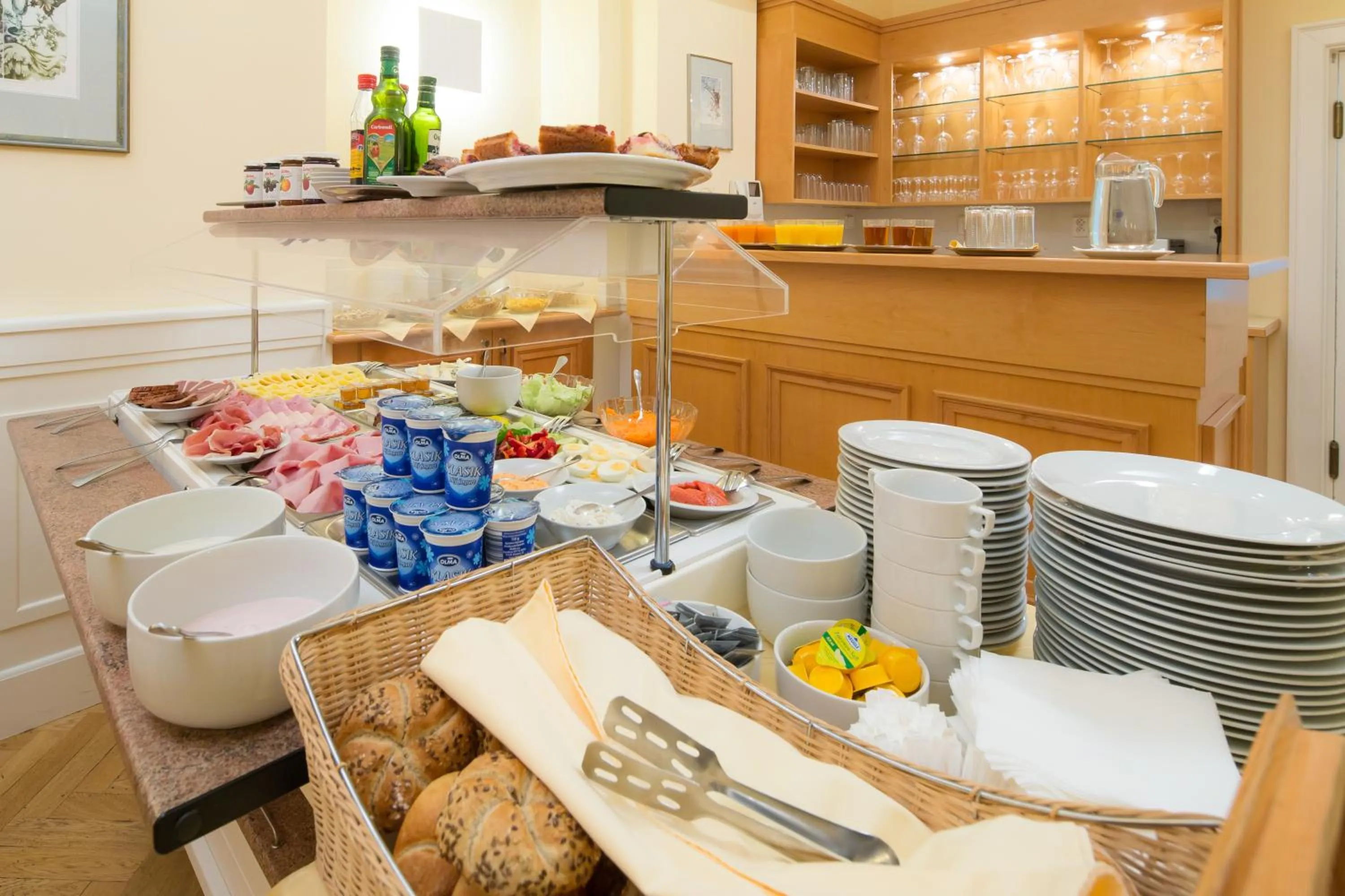 Buffet breakfast in Hotel Palatin