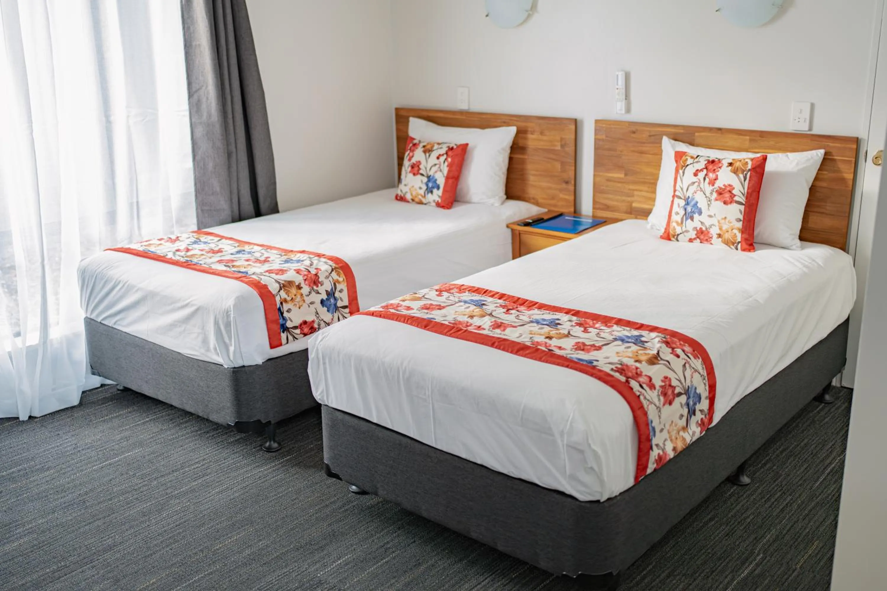 Bedroom, Bed in Samhil Motor Lodge