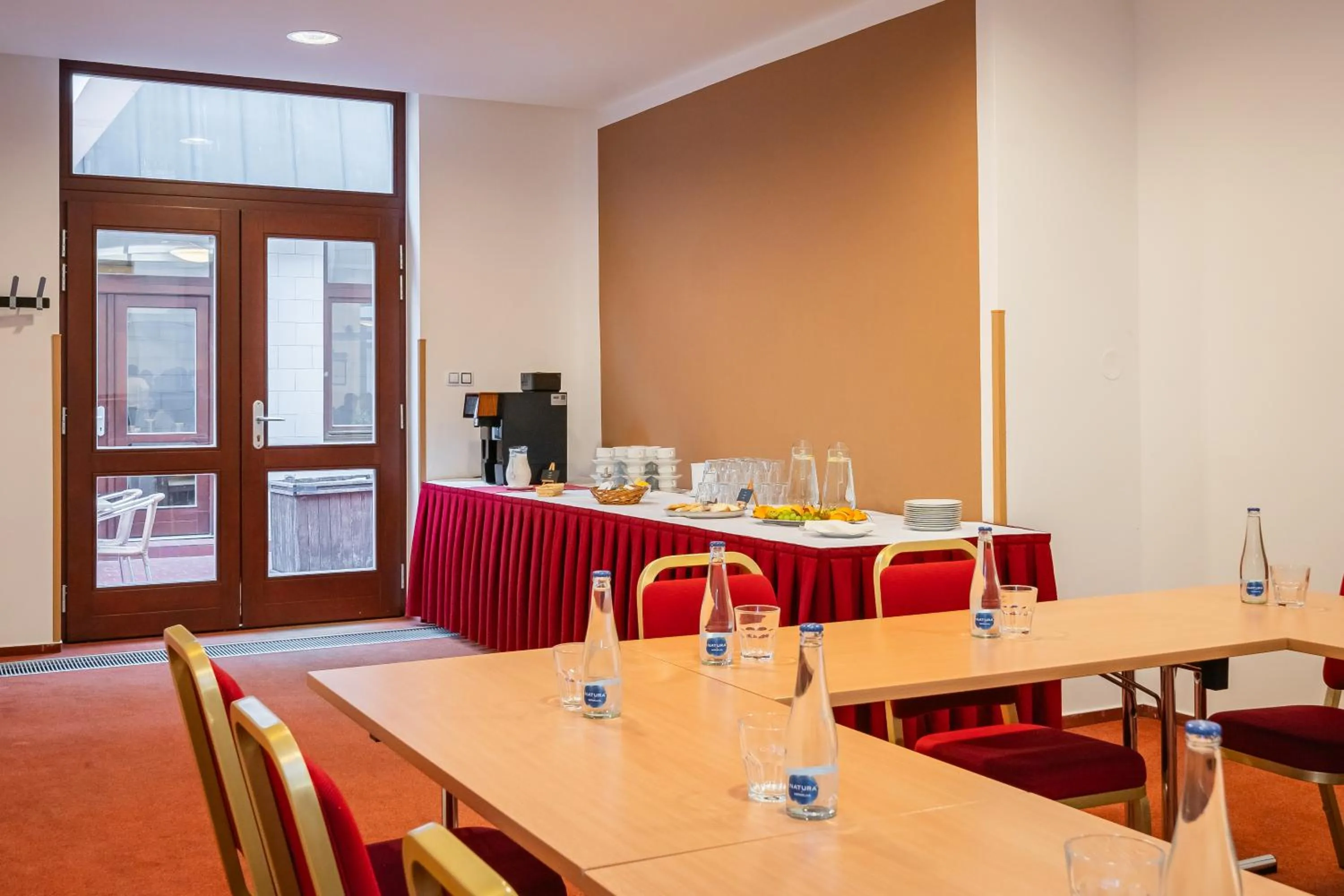 Banquet/Function facilities in Hotel Globus