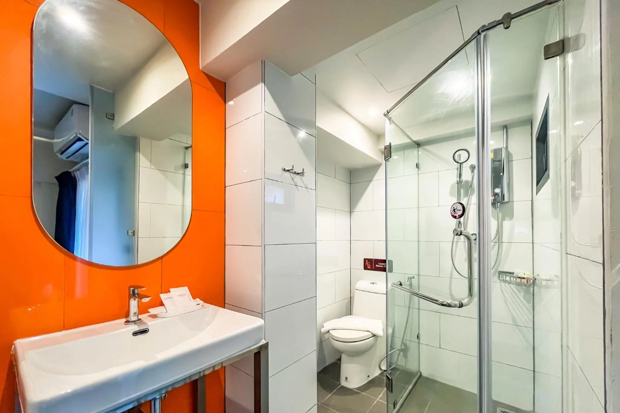 Bathroom in SureStay by Best Western Iconic Ari-Jatujak