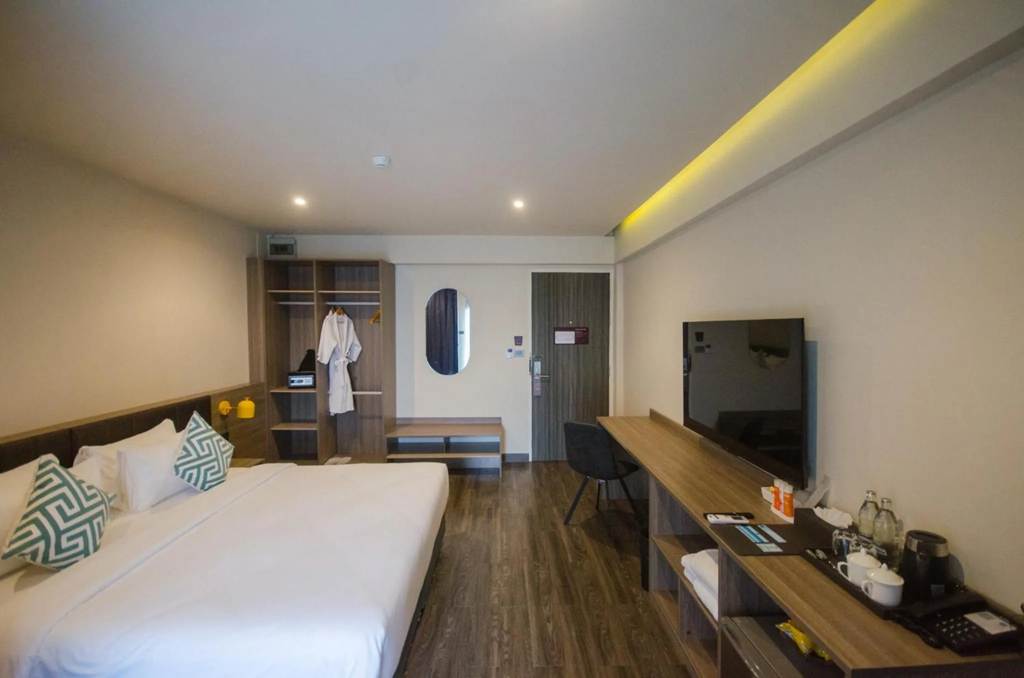 Bed in SureStay by Best Western Iconic Ari-Jatujak