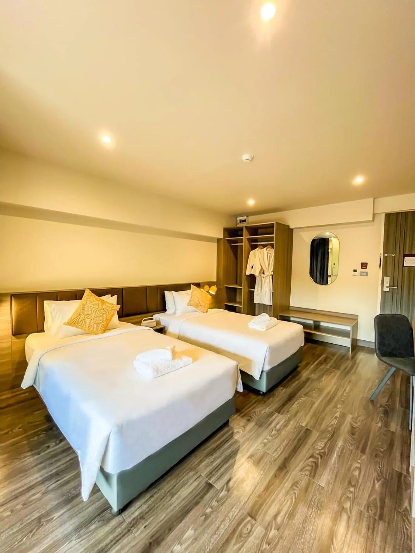 Bedroom, Bed in SureStay by Best Western Iconic Ari-Jatujak