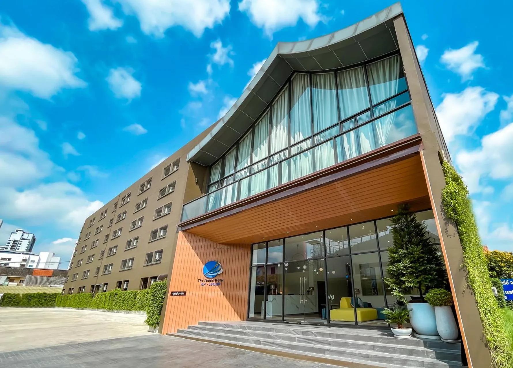 Property building in SureStay by Best Western Iconic Ari-Jatujak