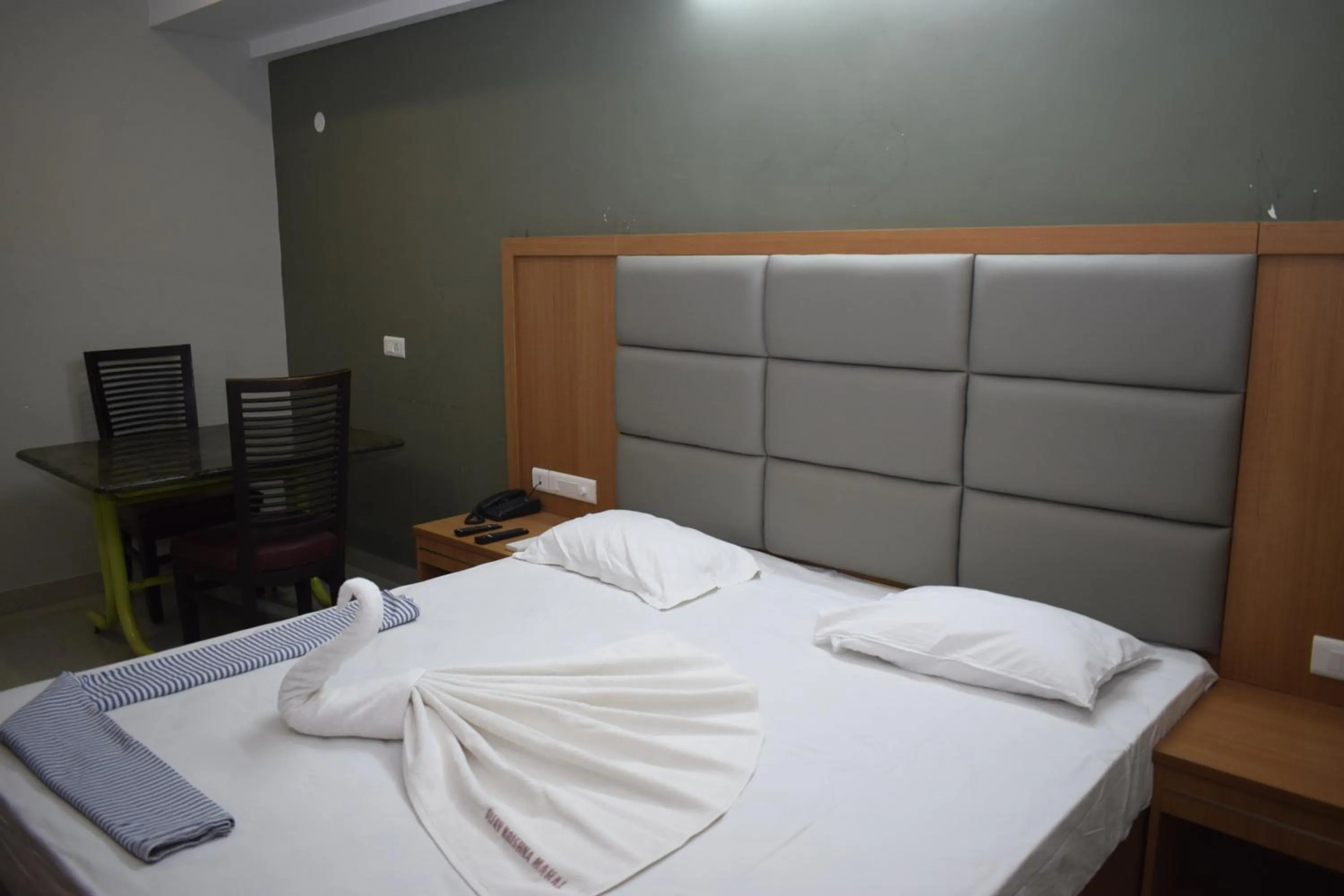 Bed in Hotel Vijay Krishna