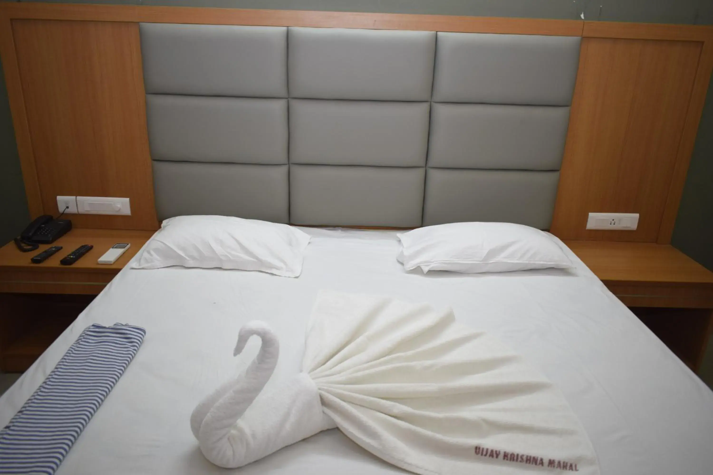 Standard Double Room - single occupancy in Hotel Vijay Krishna Standard Double Room - single occupancy in Hotel Vijay Krishna