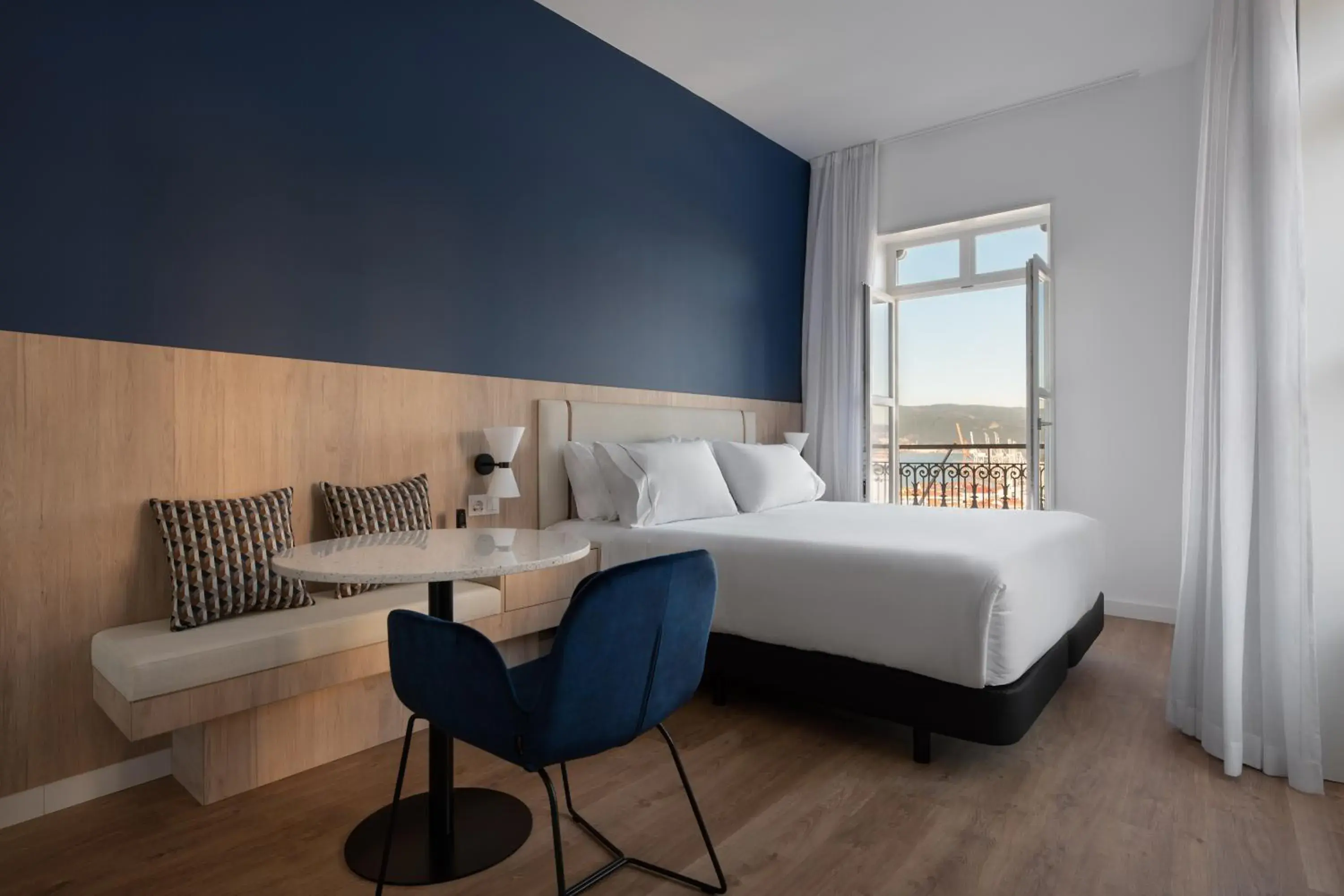 Premium Double Room with Sea View in Exe Vigo Premium Double Room with Sea View in Exe Vigo