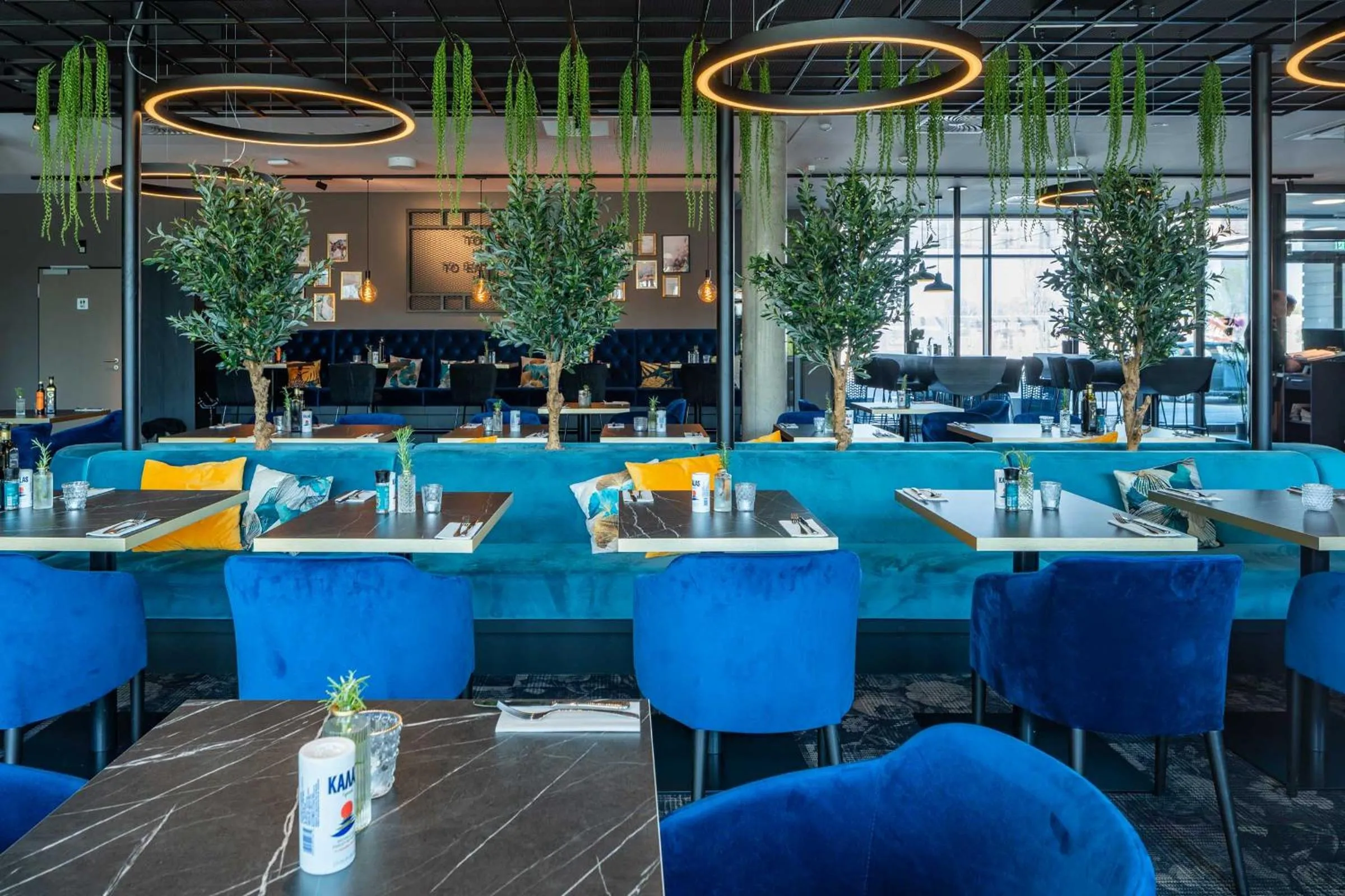 Restaurant/places to eat in Abasto Hotel Dachau