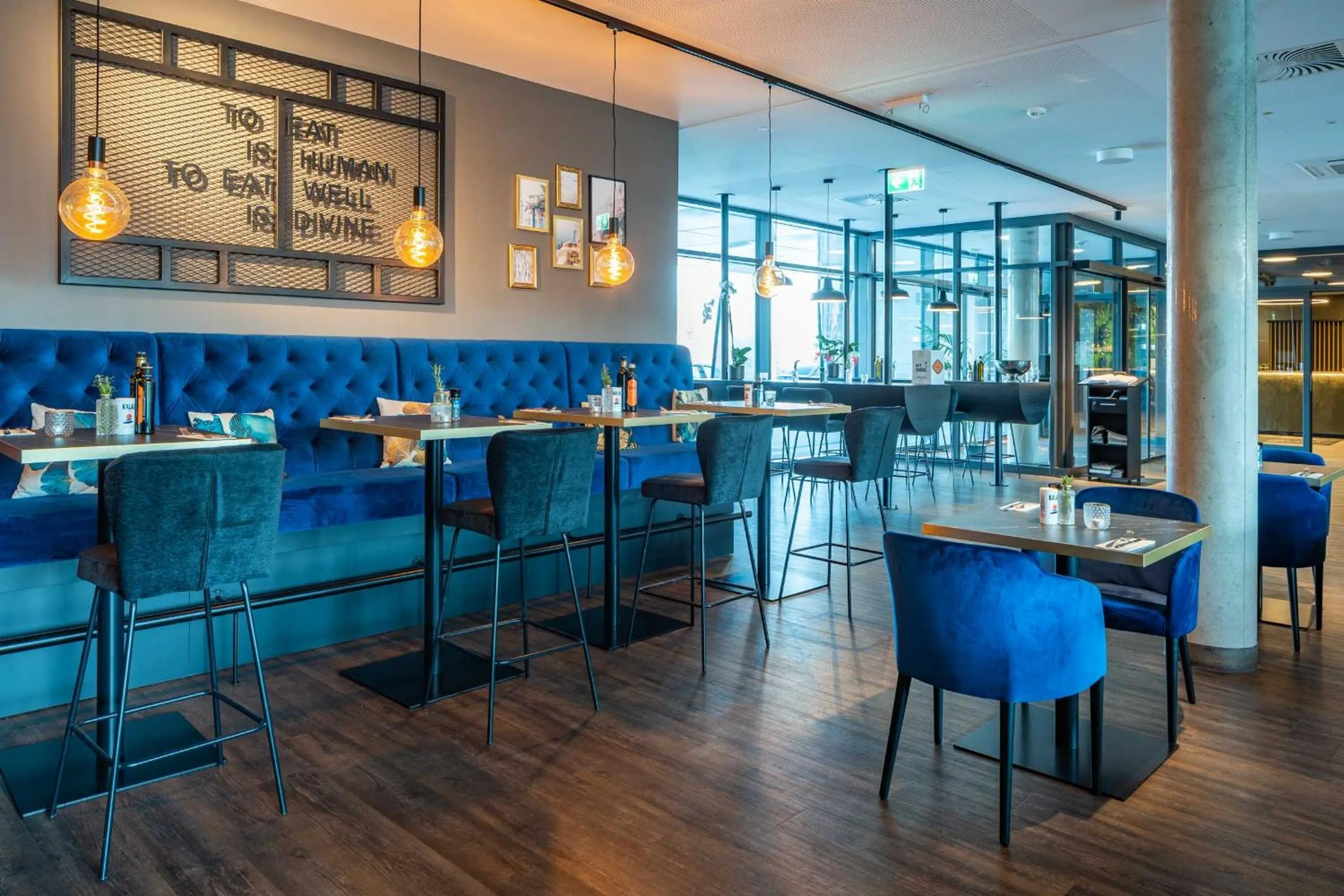 Restaurant/places to eat in Abasto Hotel Dachau