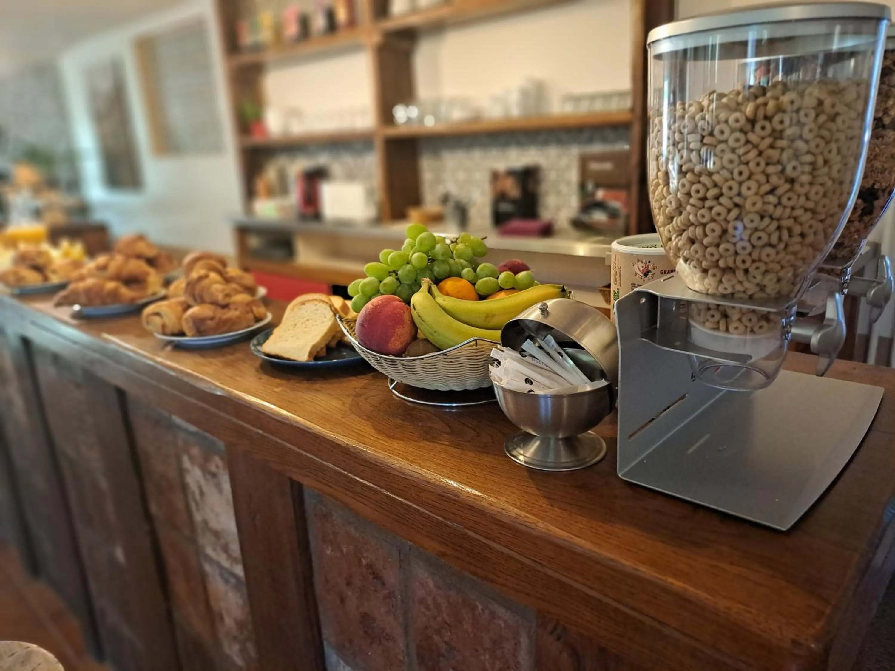 Breakfast in L'Interlude