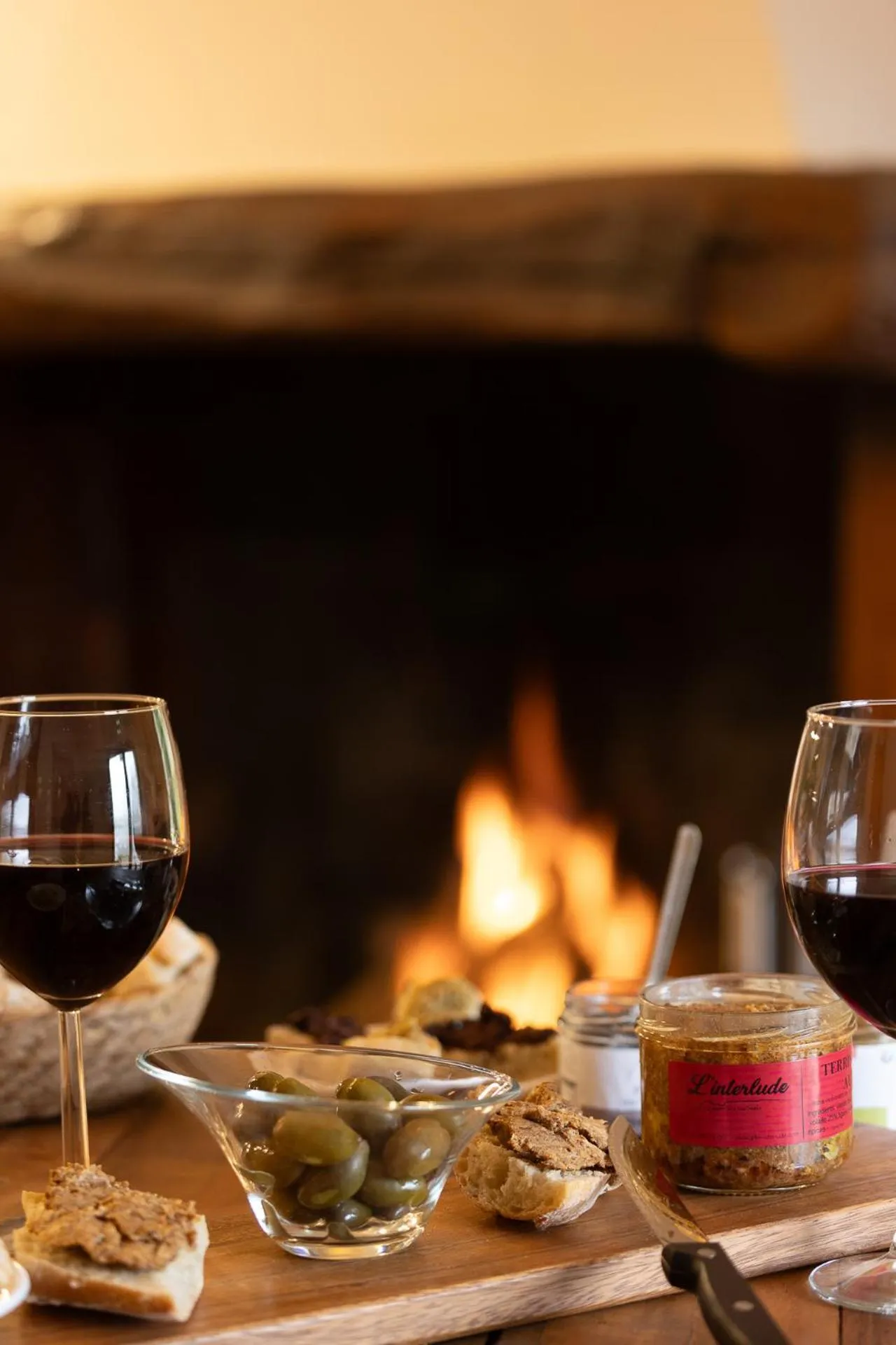 Restaurant/places to eat in L'Interlude