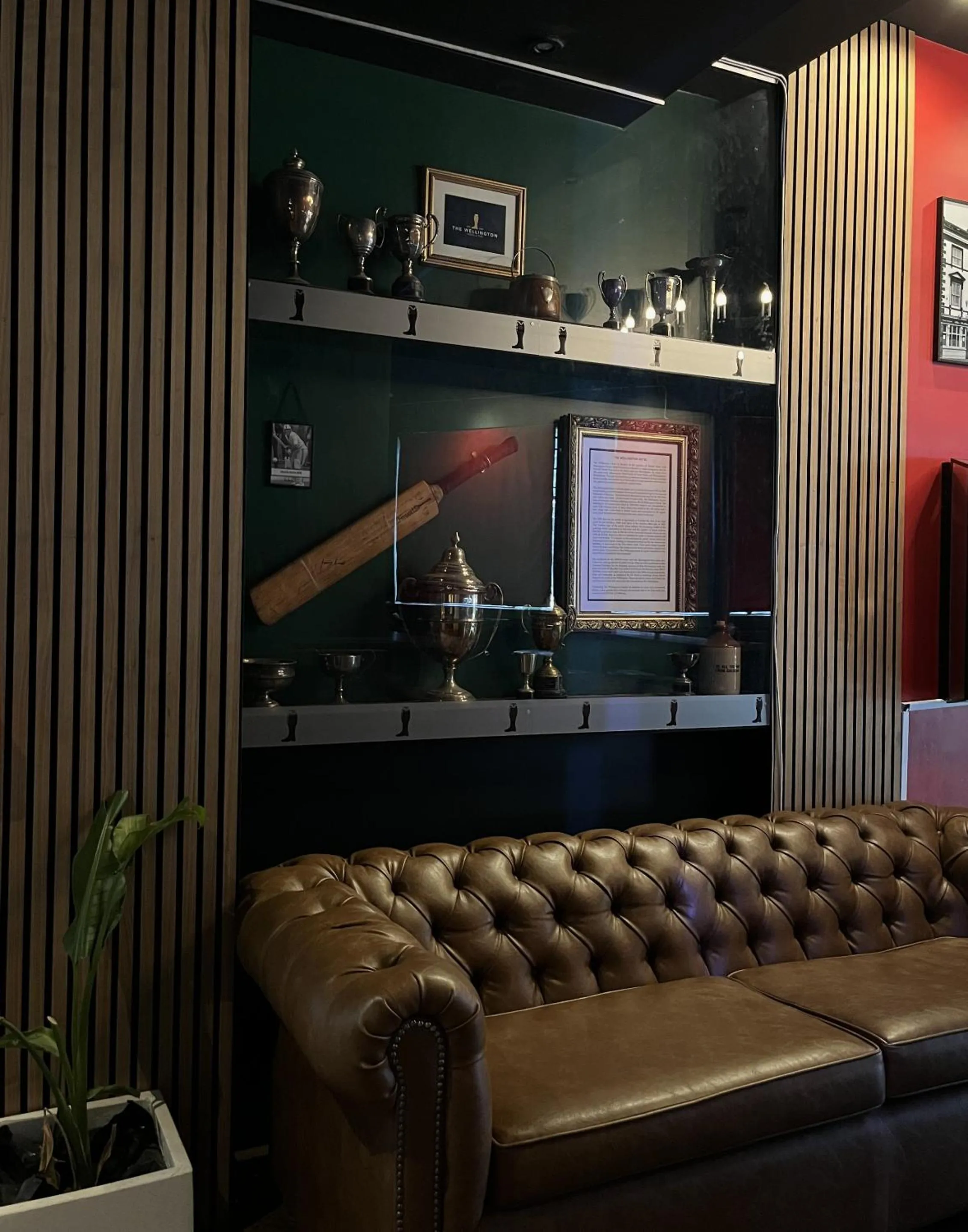 Lounge or bar in The Wellington Hotel Birmingham - Breakfast Included, Near O2 Academy & City Centre