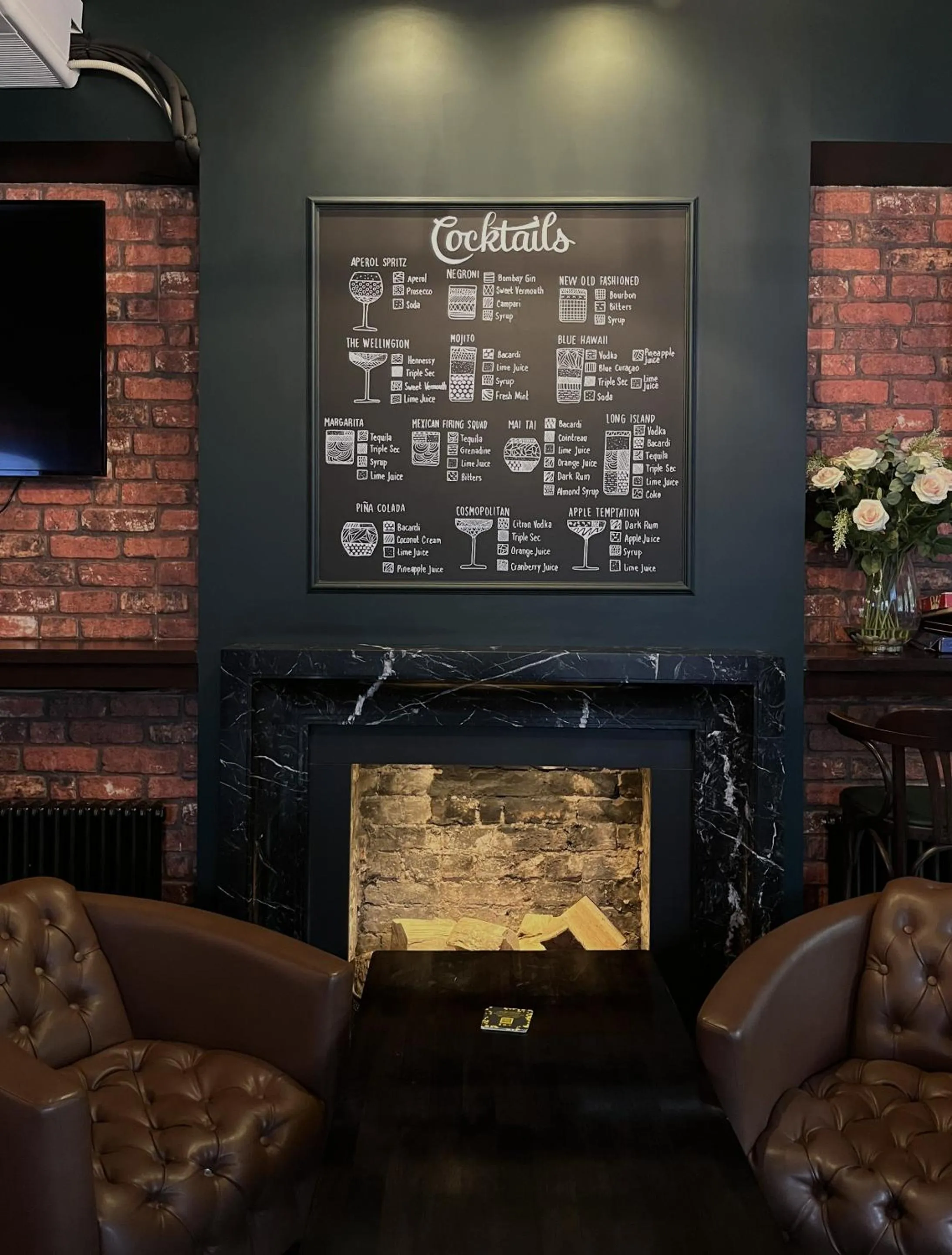 Lounge or bar in The Wellington Hotel Birmingham - Breakfast Included, Near O2 Academy & City Centre