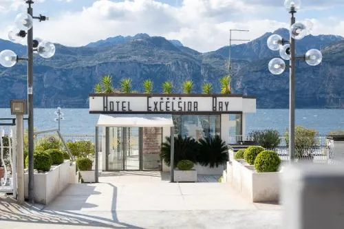 Hotel Excelsior Bay