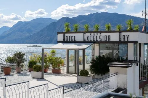 Hotel Excelsior Bay