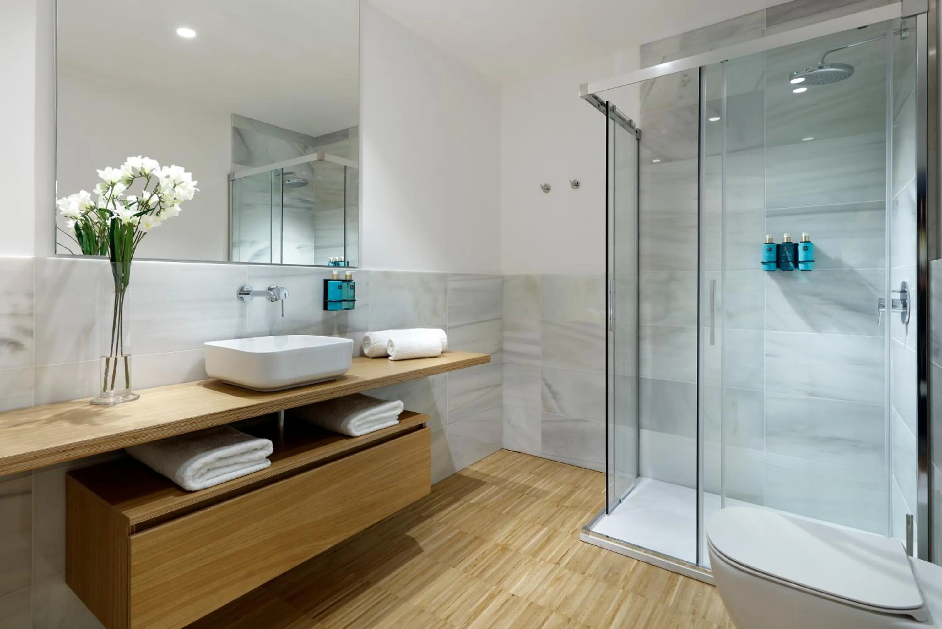 Shower in I Loft Santiago by Upper Luxury Housing