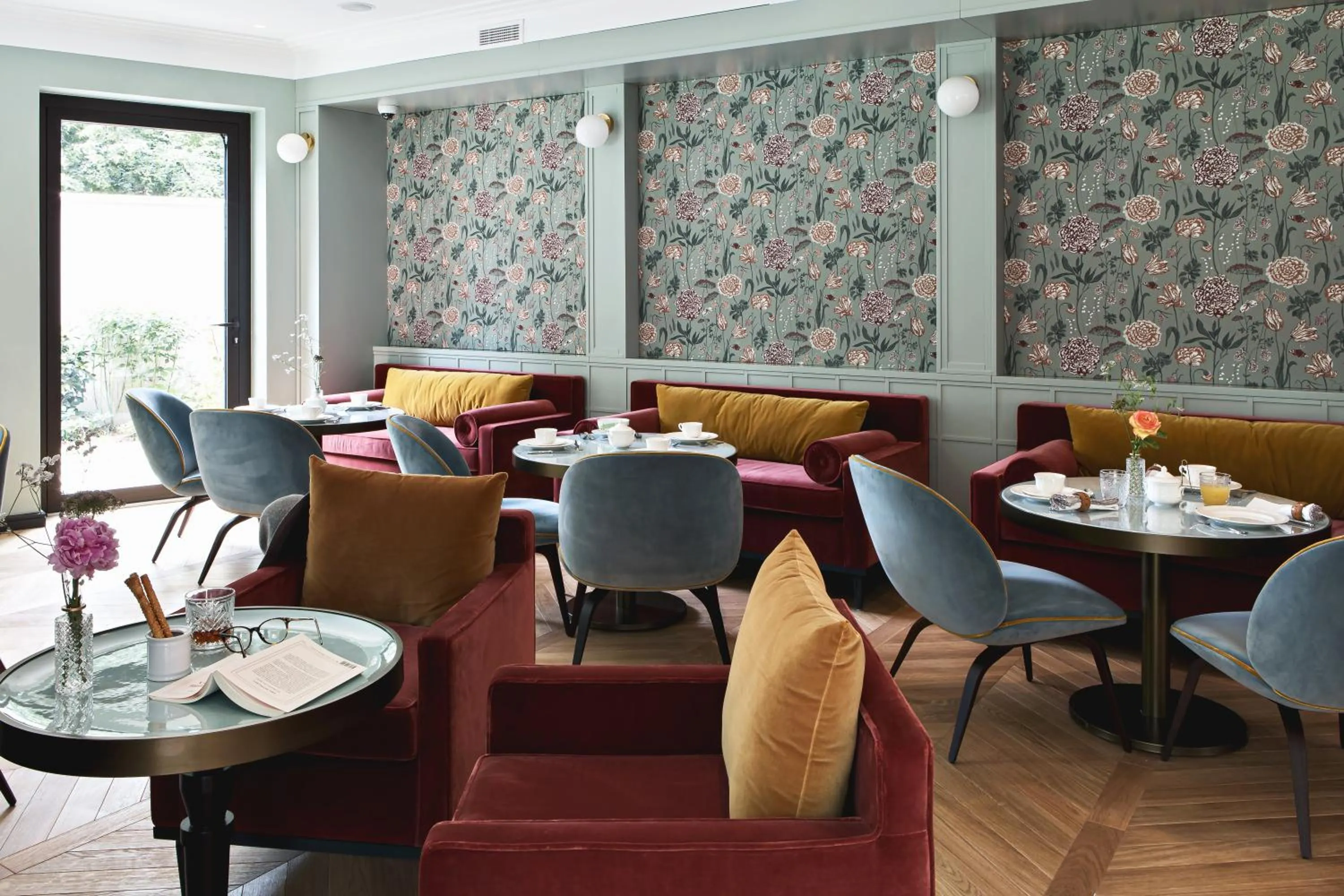 Breakfast in Hôtel Botaniste