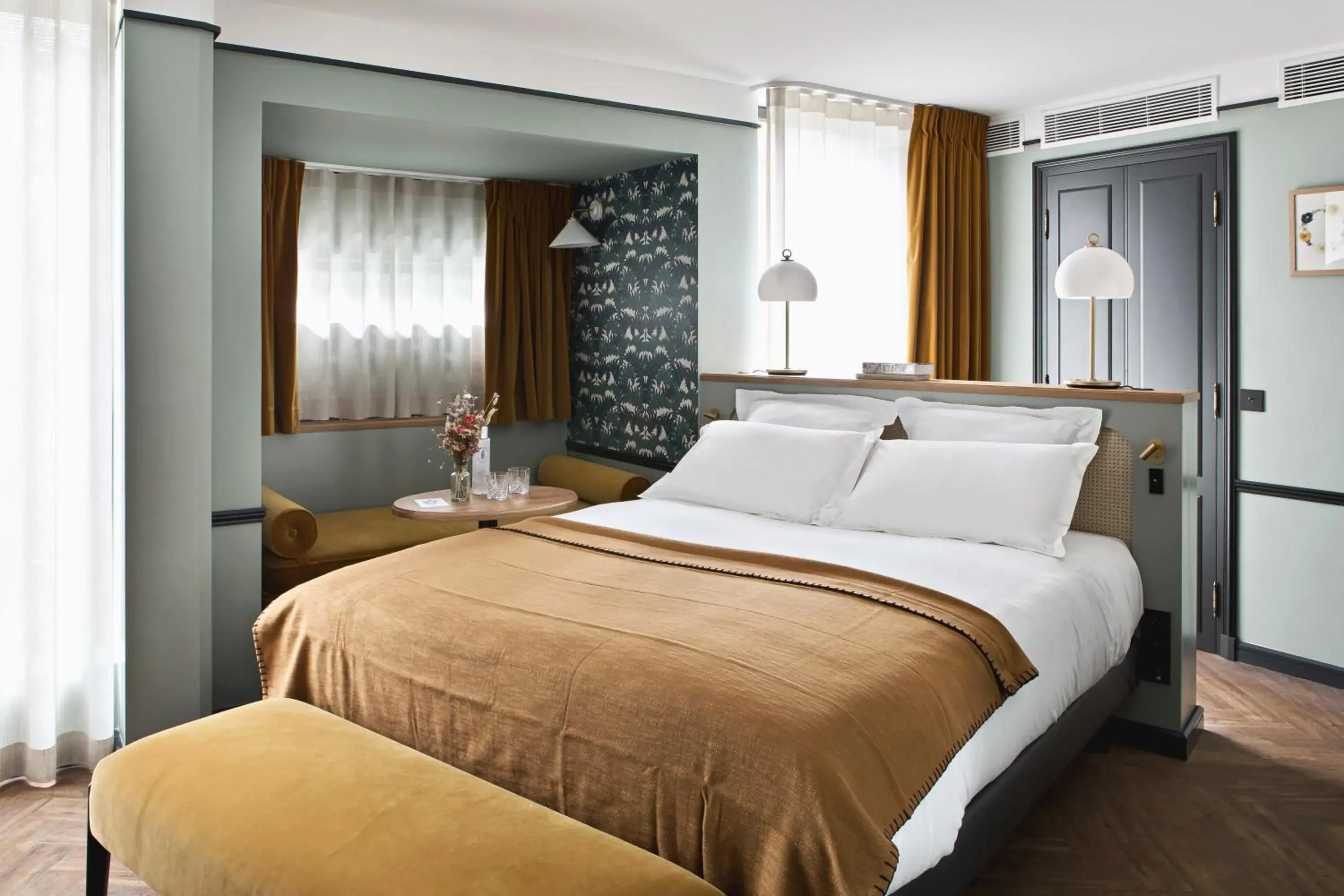 Queen Room with Balcony - "Passiflore" in Hôtel Botaniste Queen Room with Balcony - "Passiflore" in Hôtel Botaniste