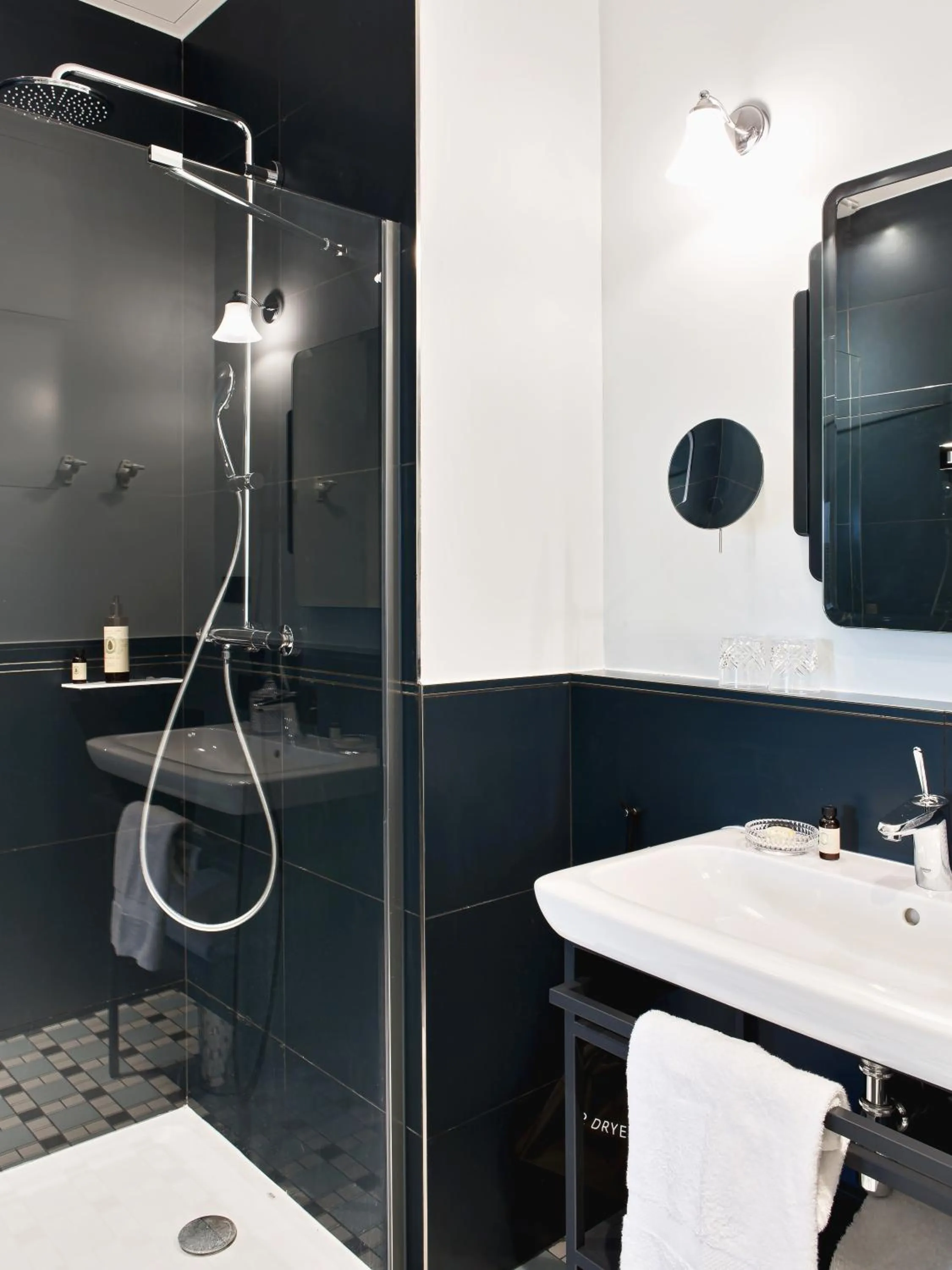 Bathroom in Hôtel Botaniste