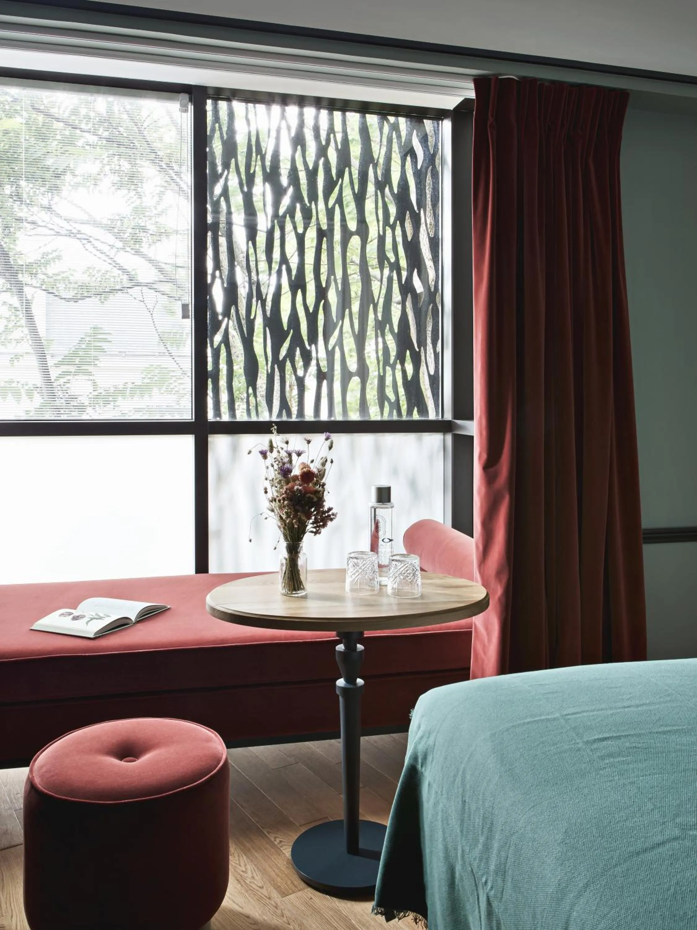 Bedroom, Bed in Hôtel Botaniste