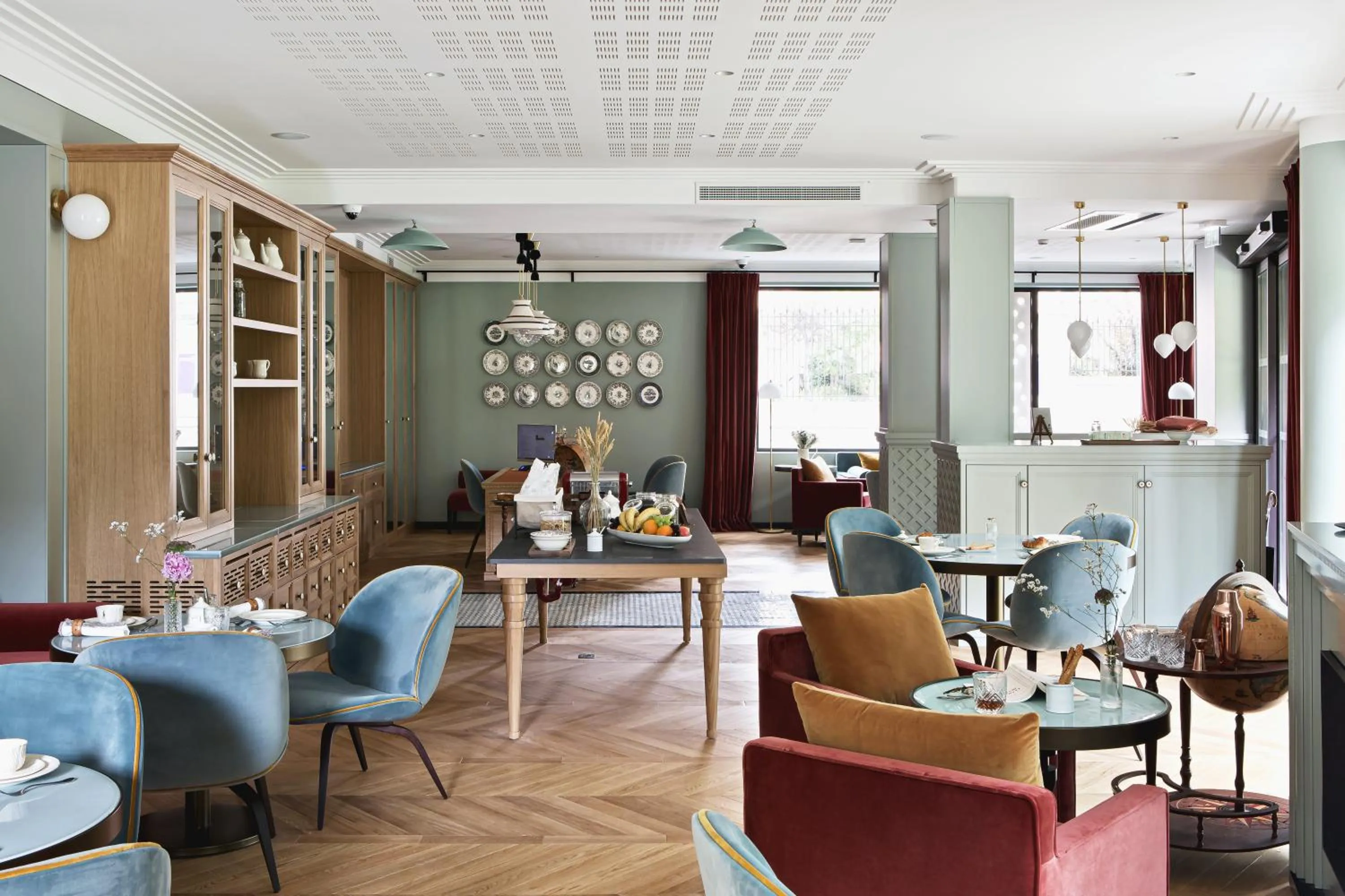 Property building in Hôtel Botaniste