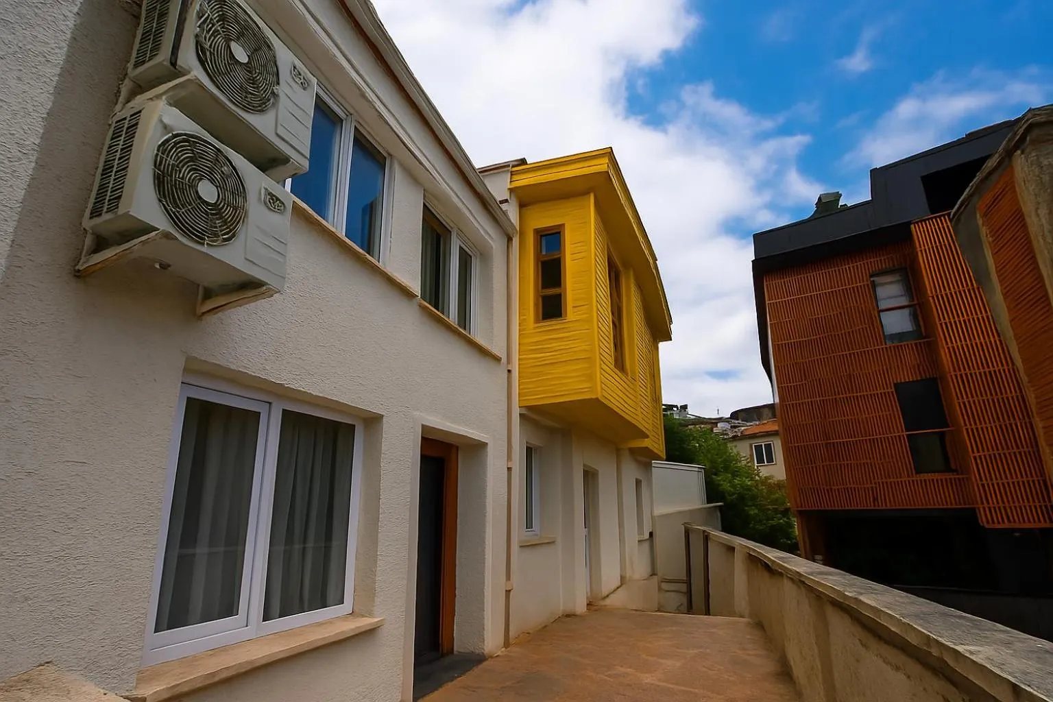 Property building in Fragments Hotel