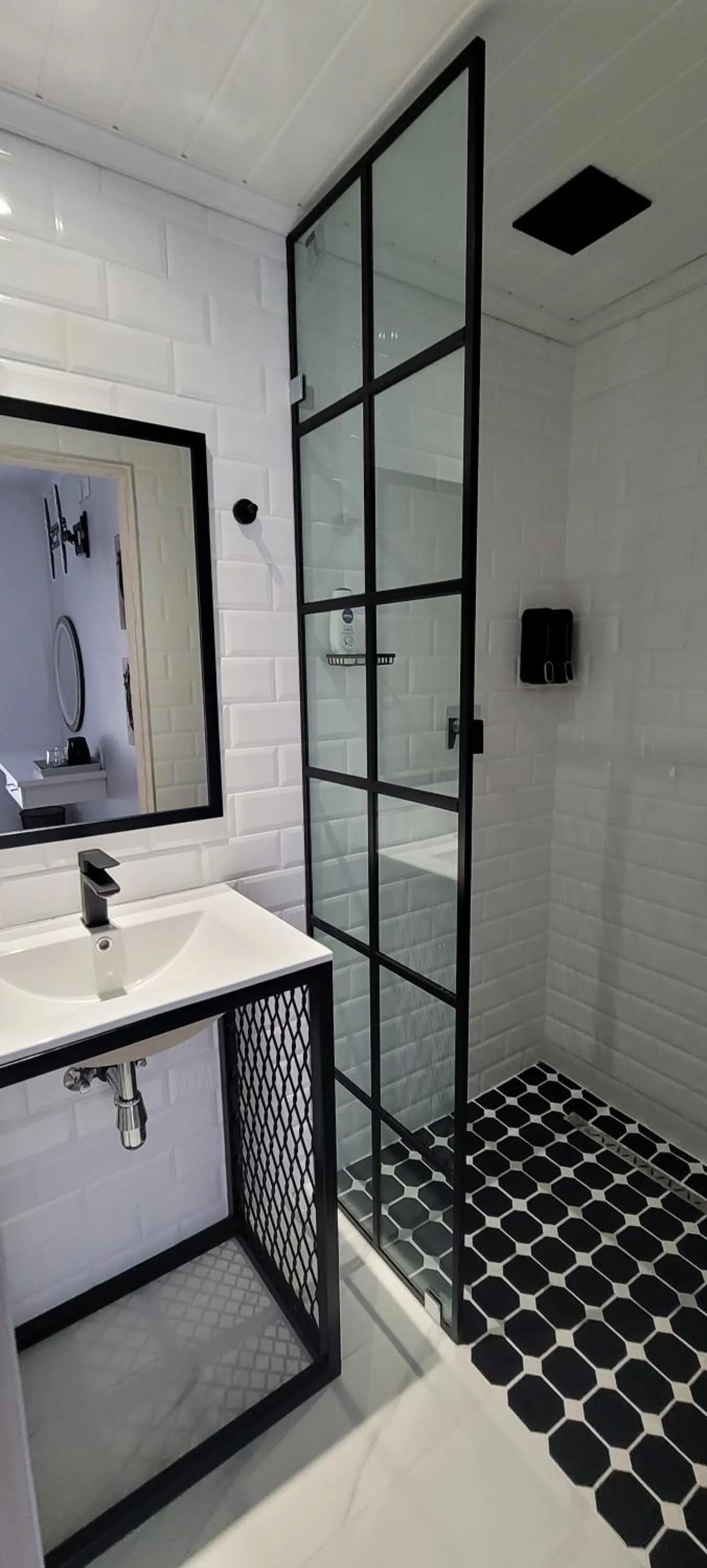 Bathroom in Rox and Sea Country Lodge