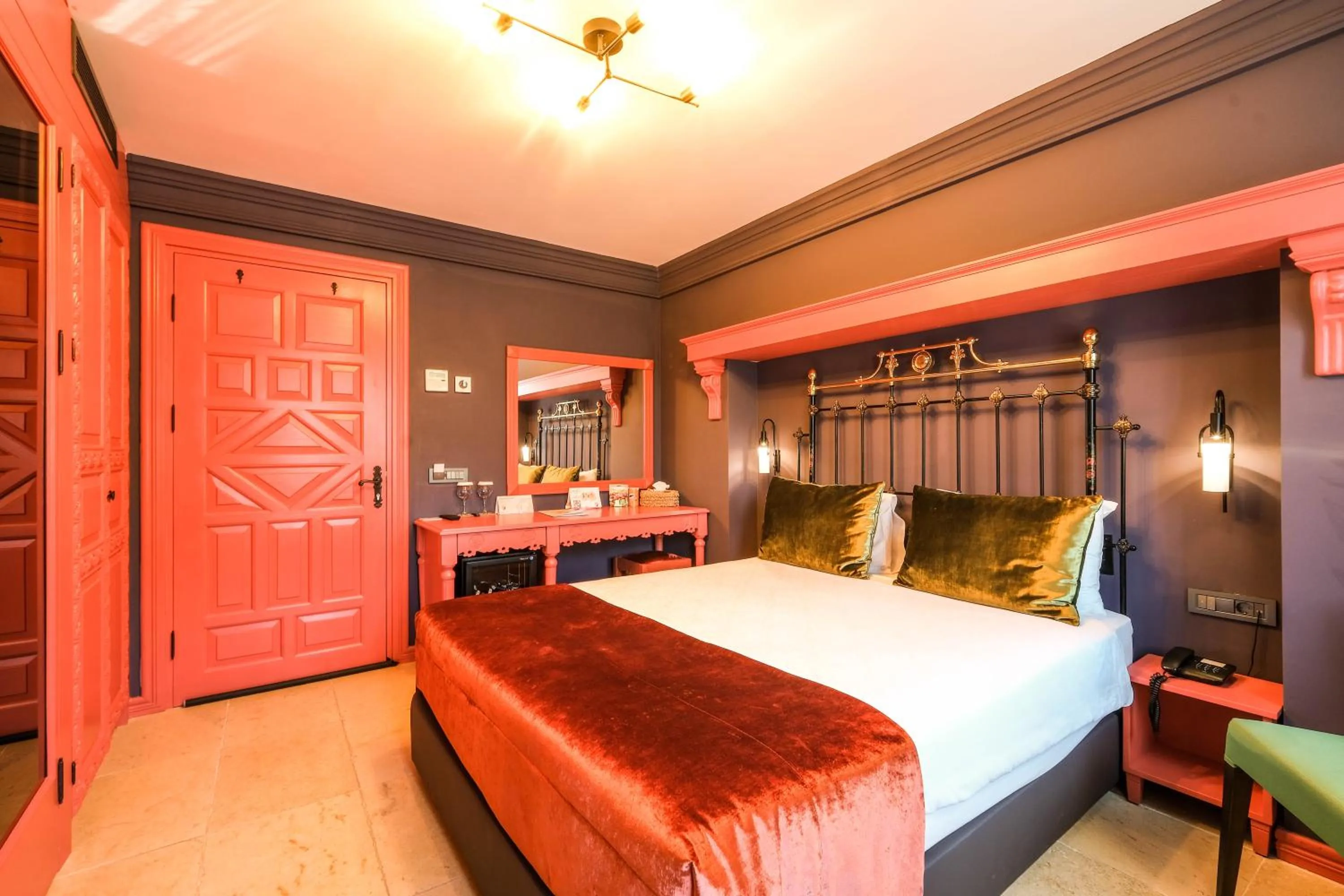 Bed in Kocadon Hotel