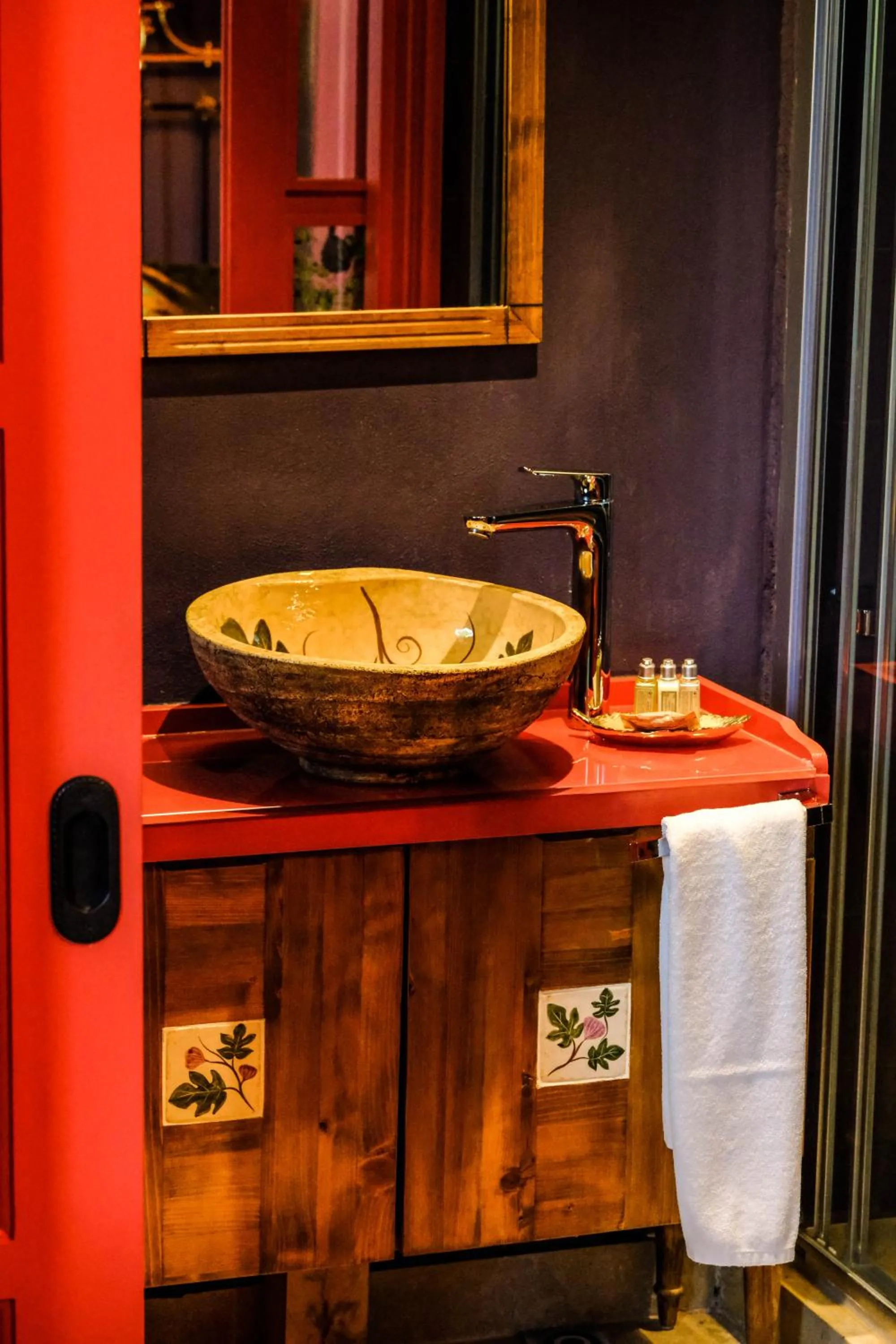 Bathroom in Kocadon Hotel