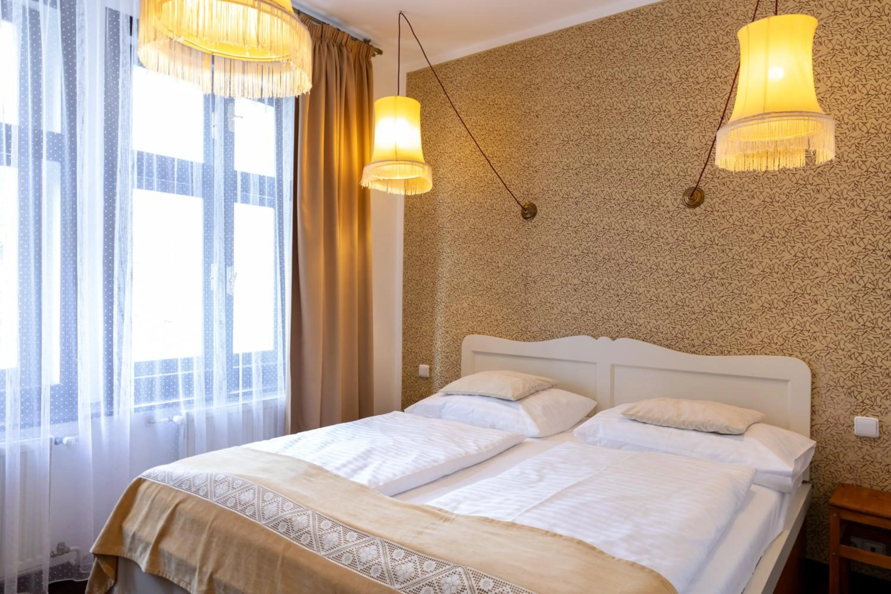 Bedroom, Bed in Hotel Amadeus