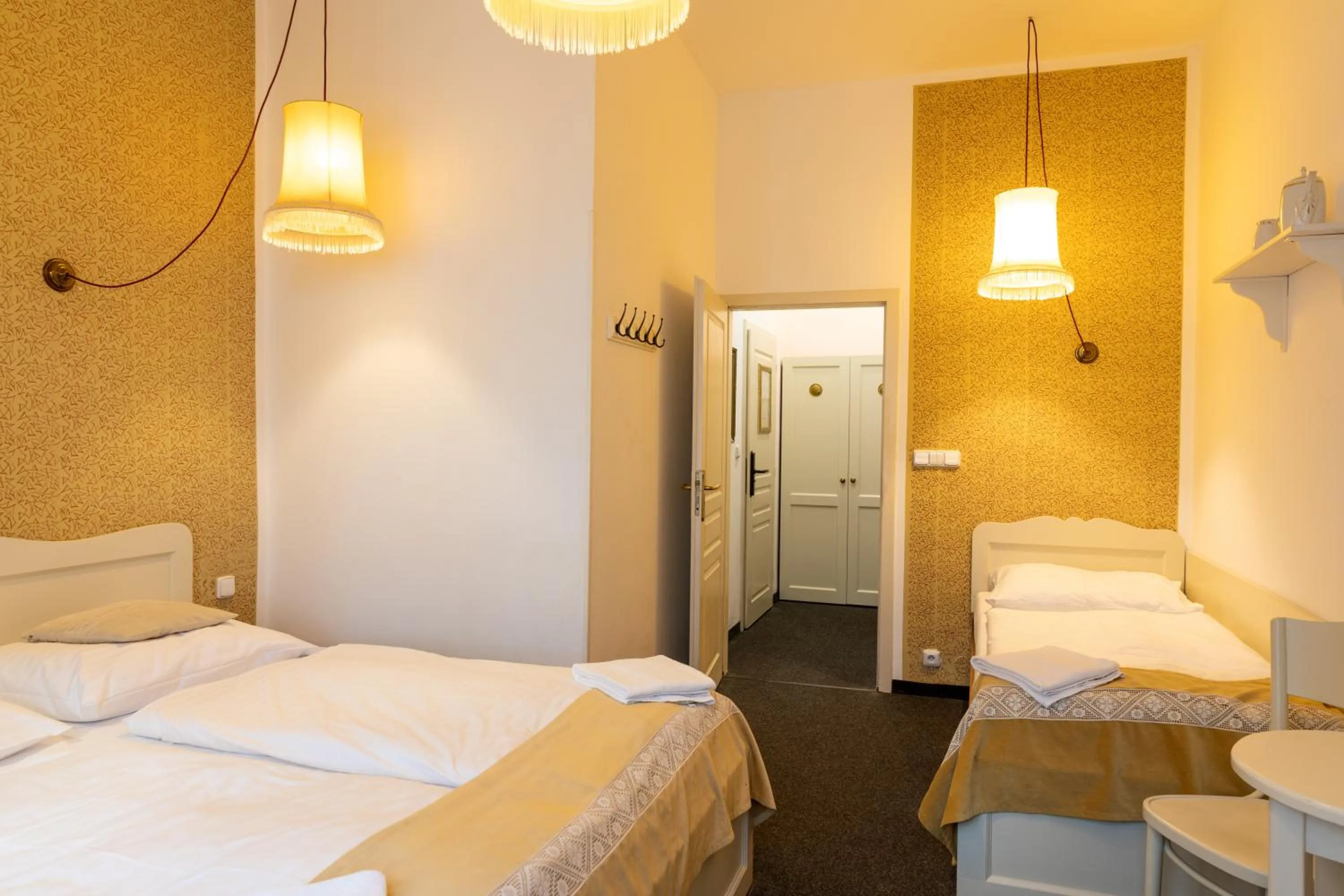 Photo of the whole room, Bed in Hotel Amadeus