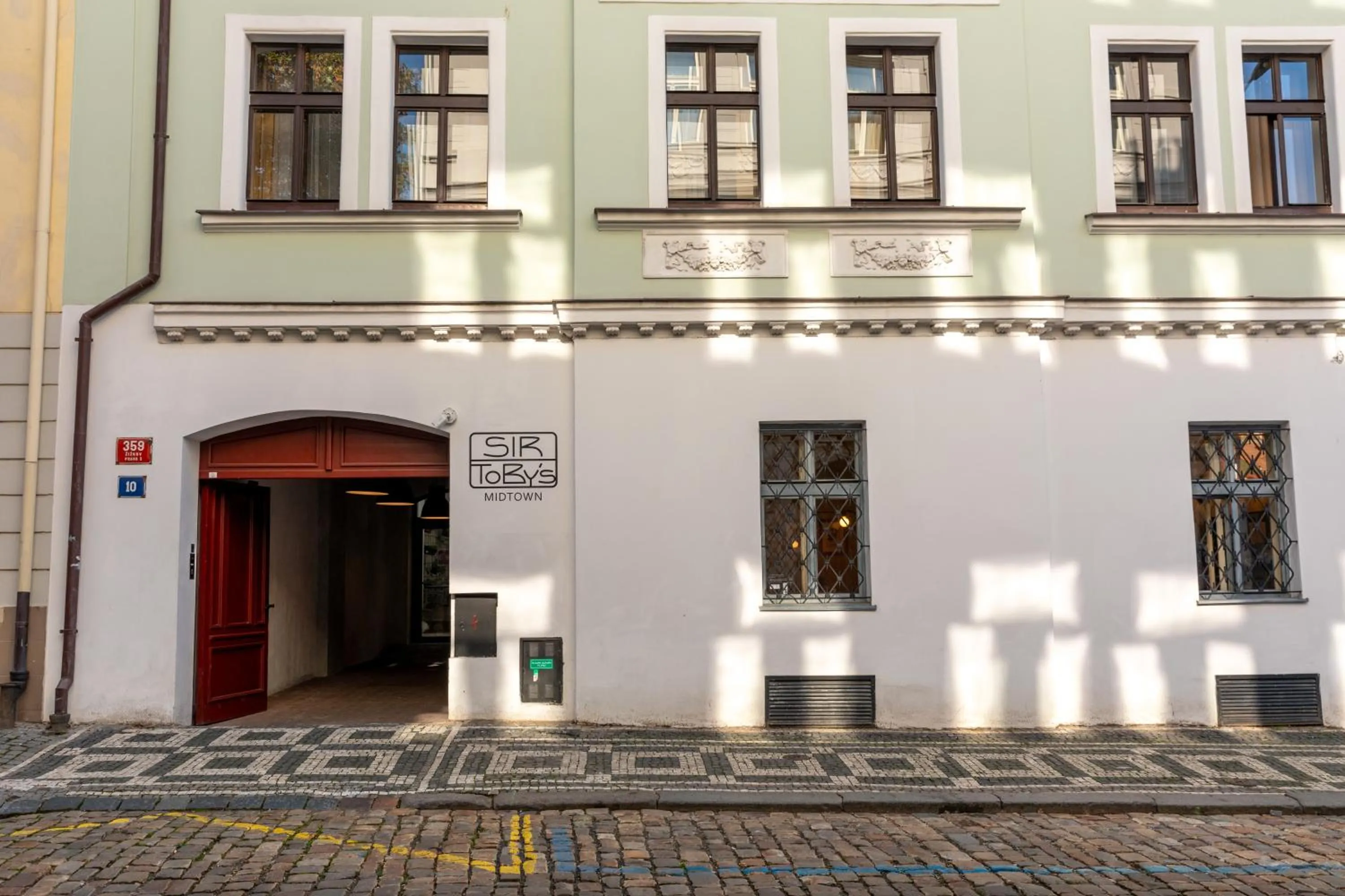 Property building in Hotel Amadeus