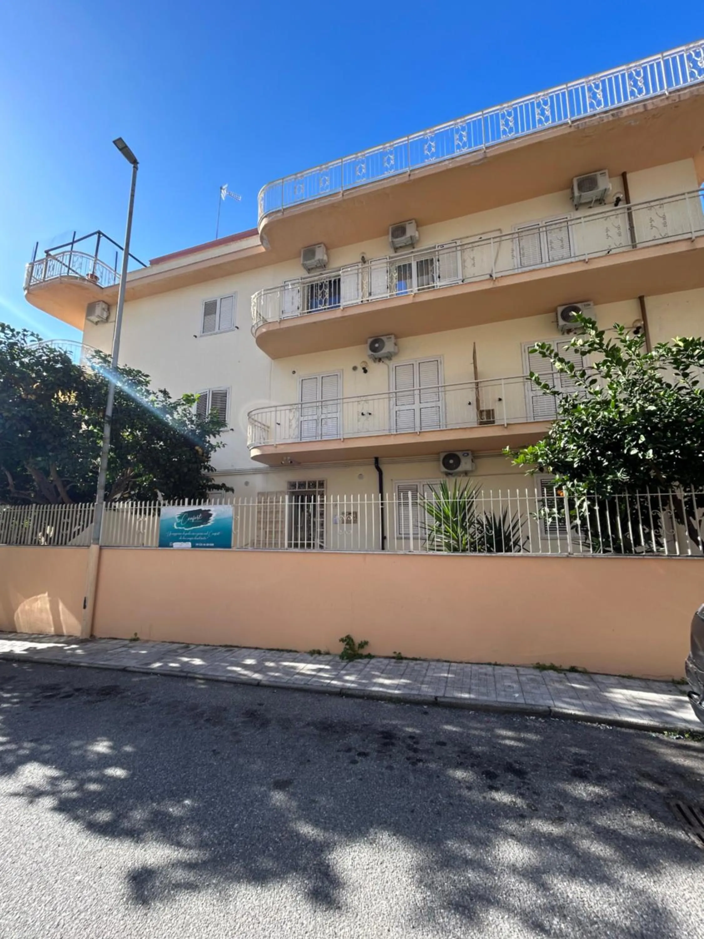 Property building in Confort Suites