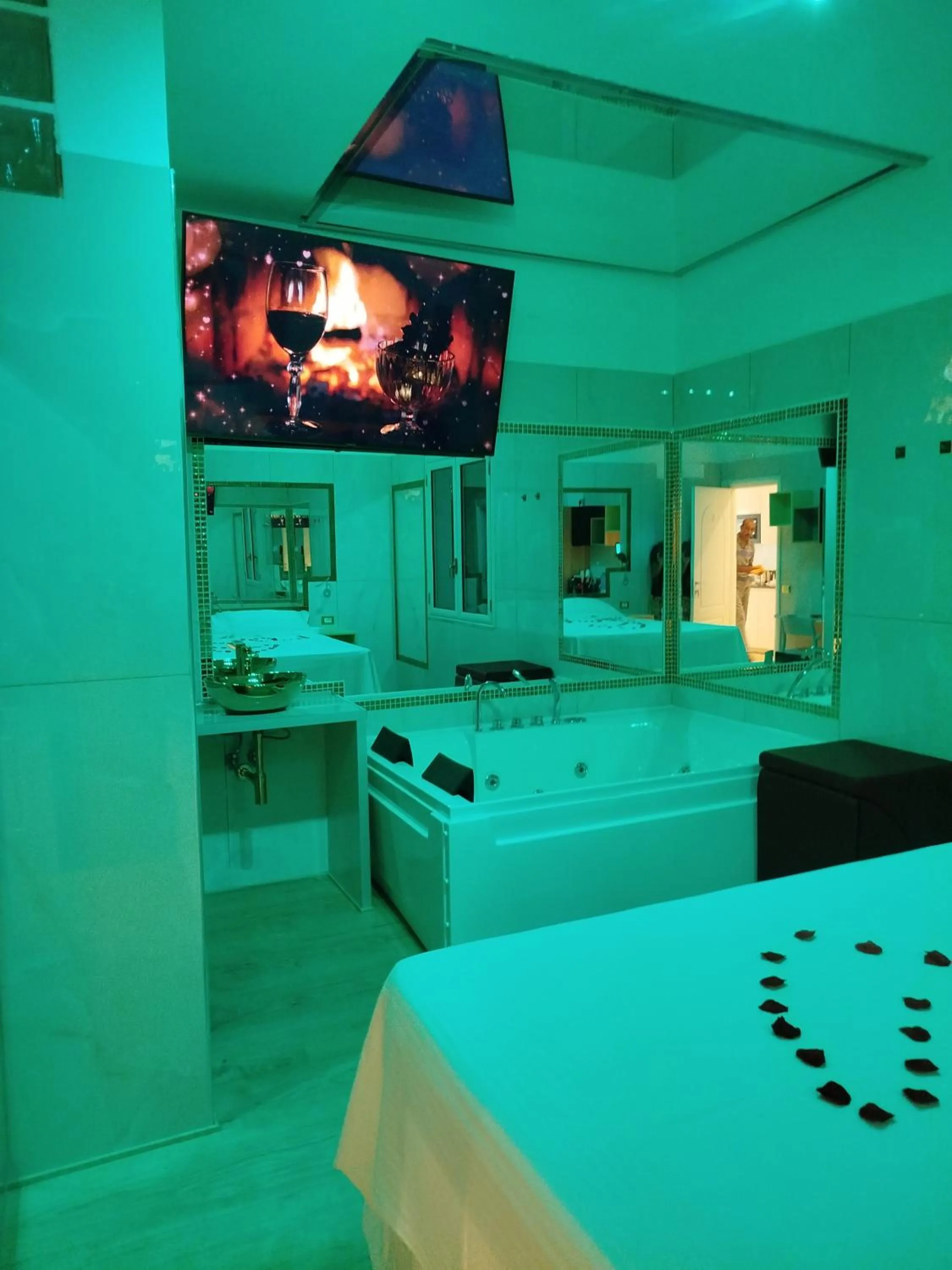 Bed in Confort Suites