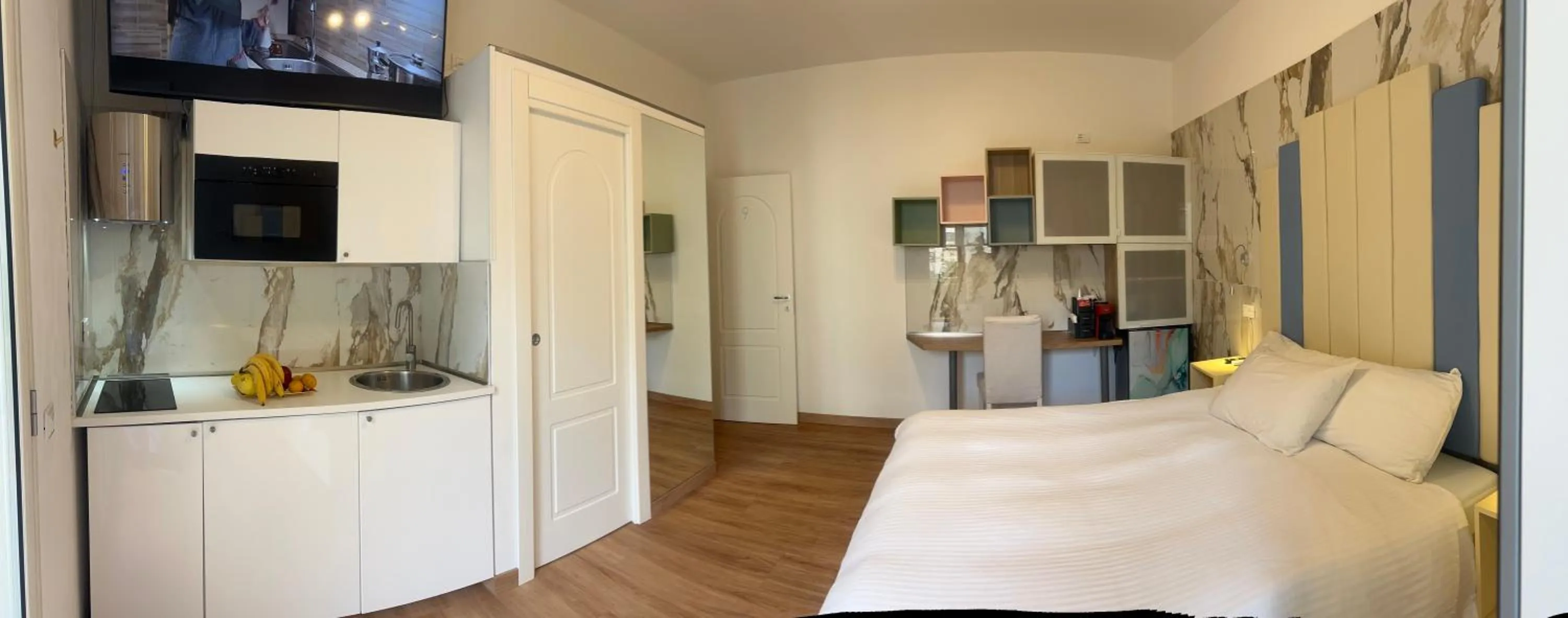 Bed in Confort Suites