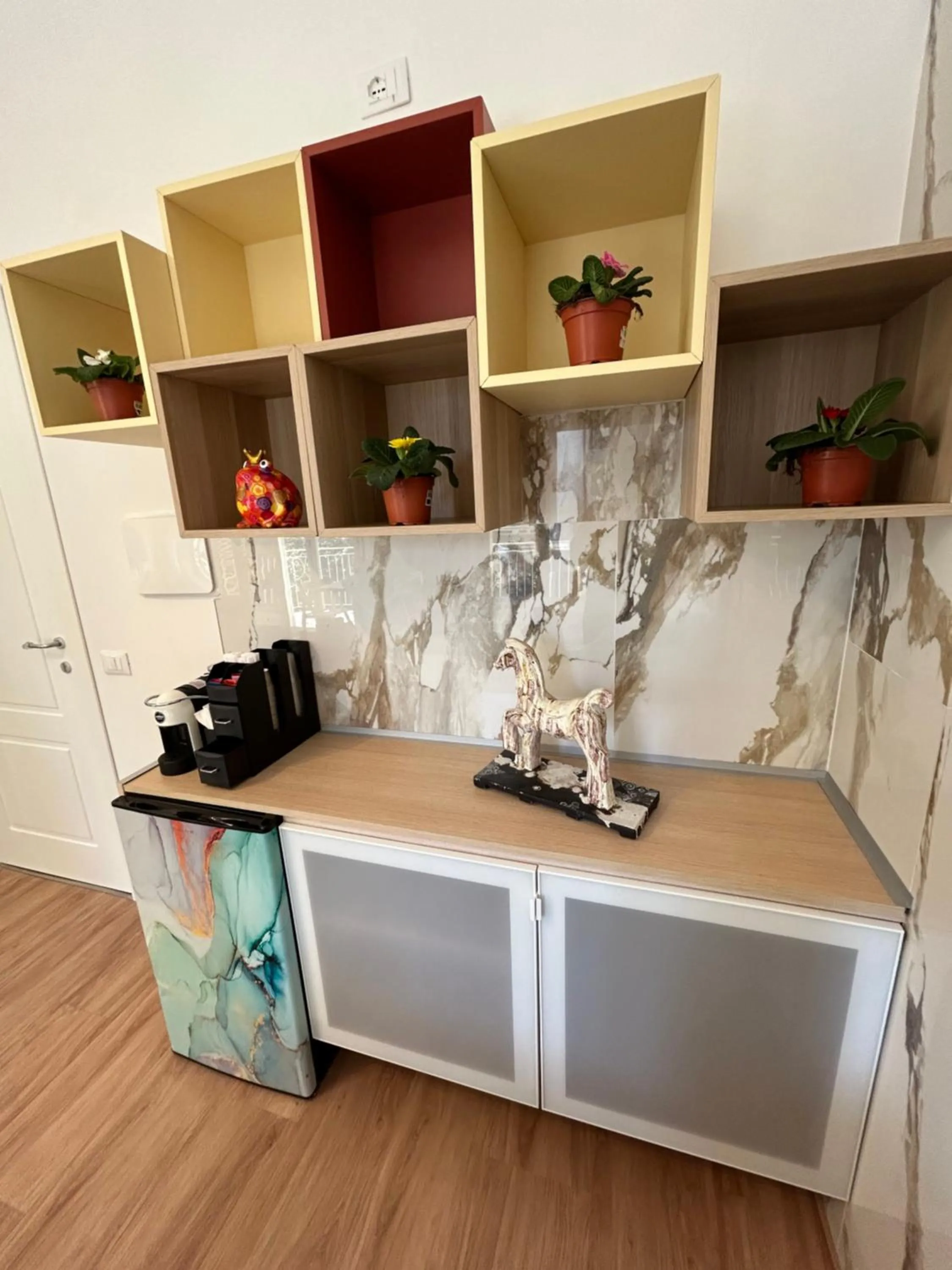 Coffee/tea facilities in Confort Suites