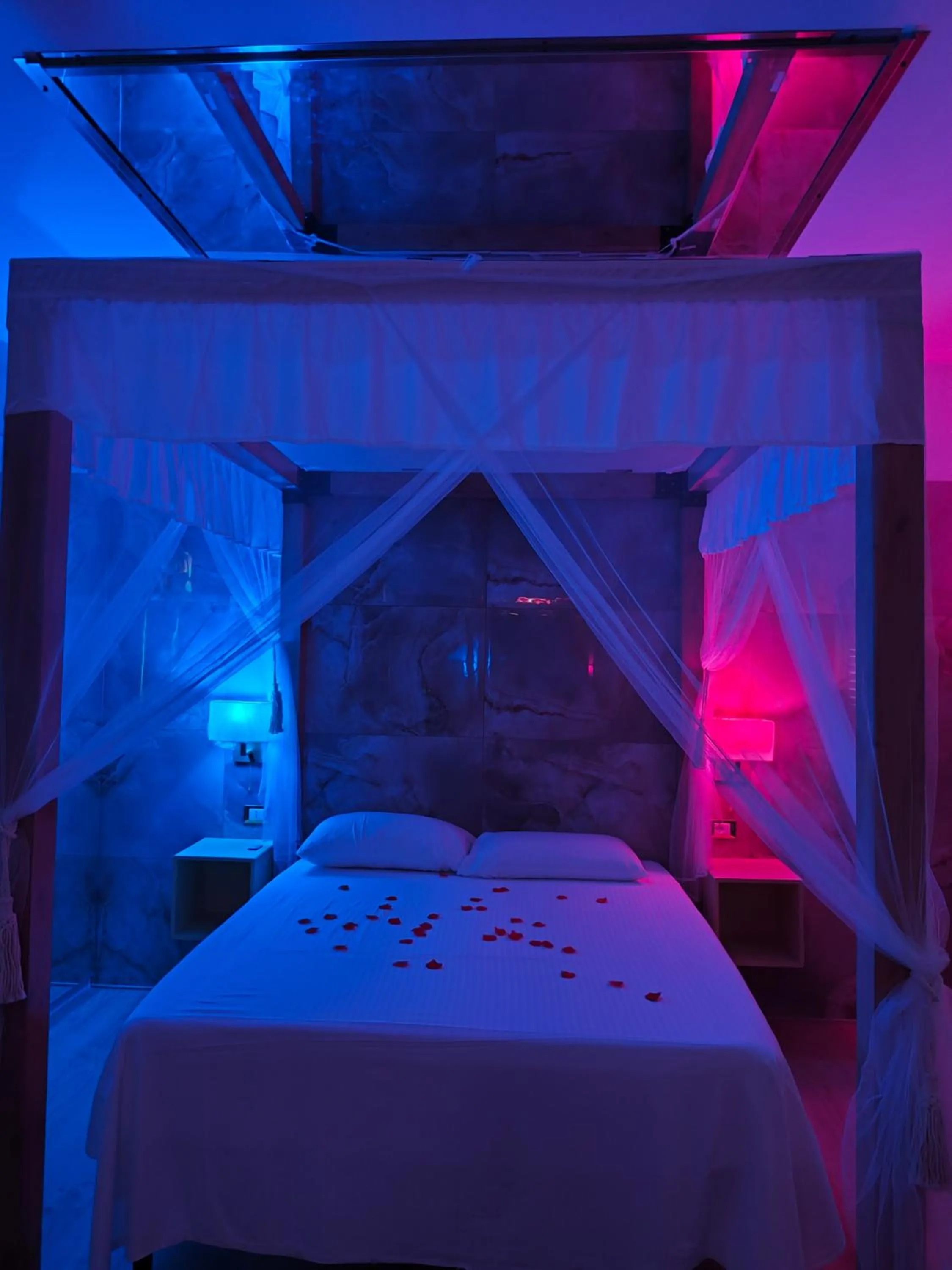 Bed in Confort Suites