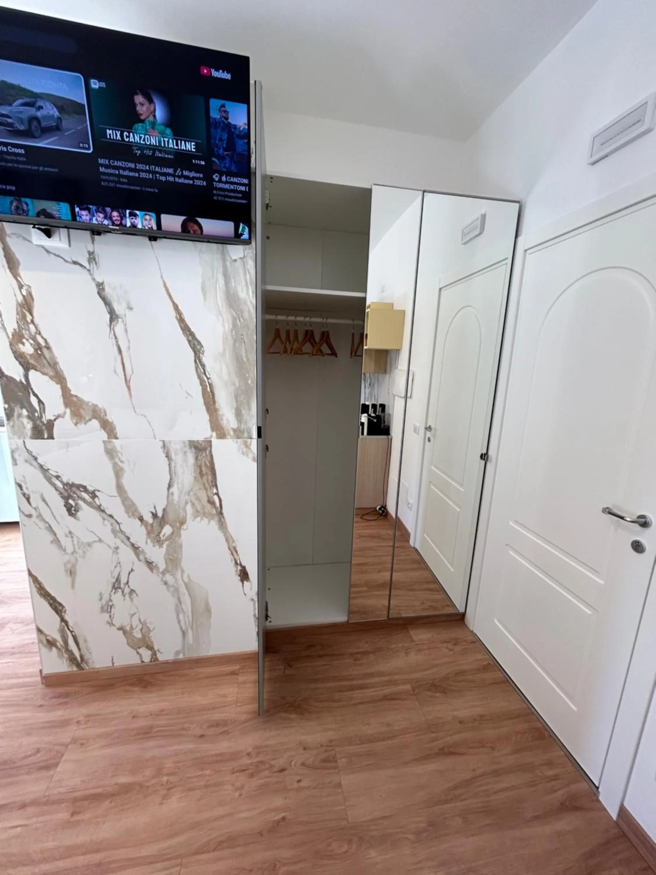 TV and multimedia in Confort Suites