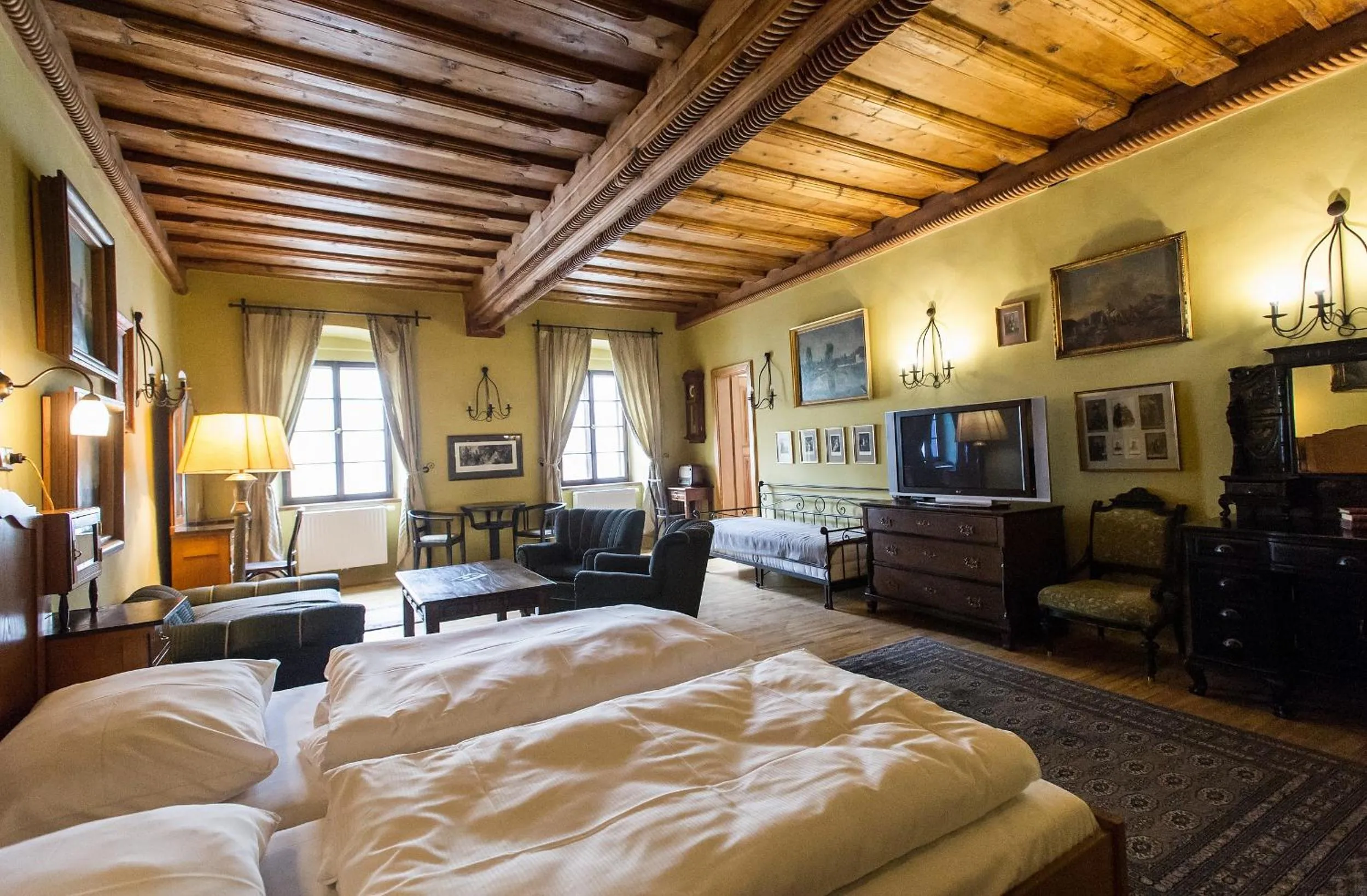 Bed in Hotel Leonardo