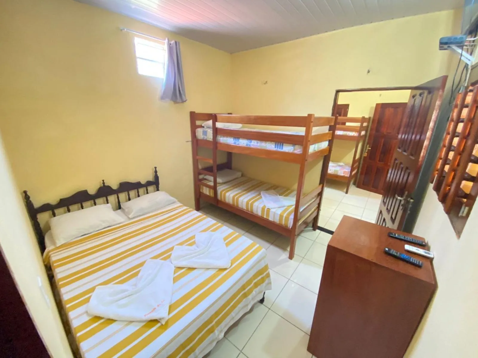 Bedroom, Bed in Pousada do Ary