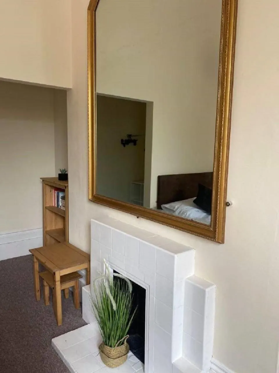 hair dresser in Burlington Hotel