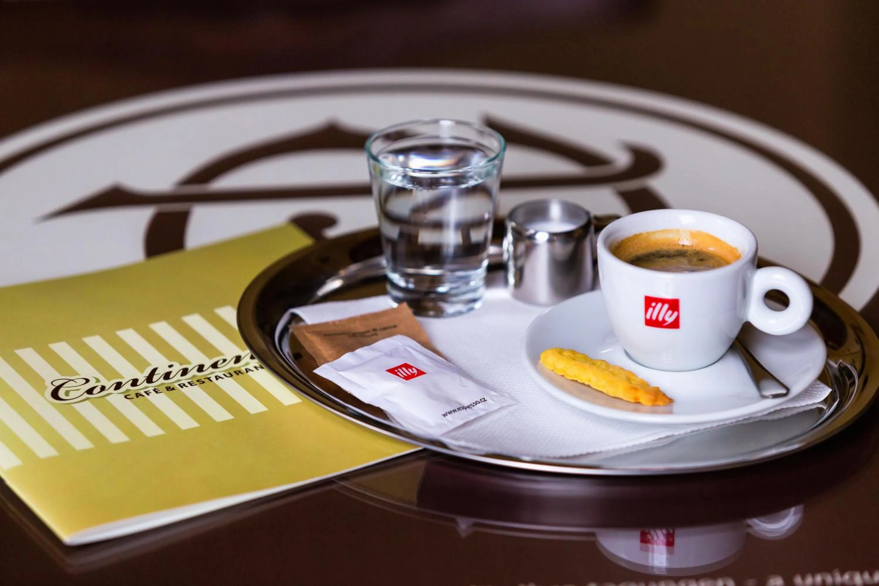 Food and drinks in Hotel Continental