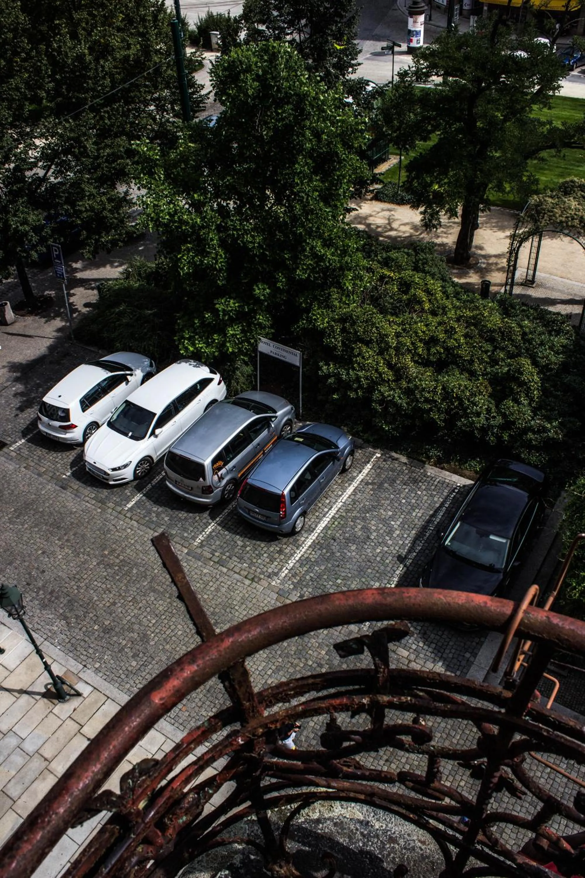Parking in Hotel Continental