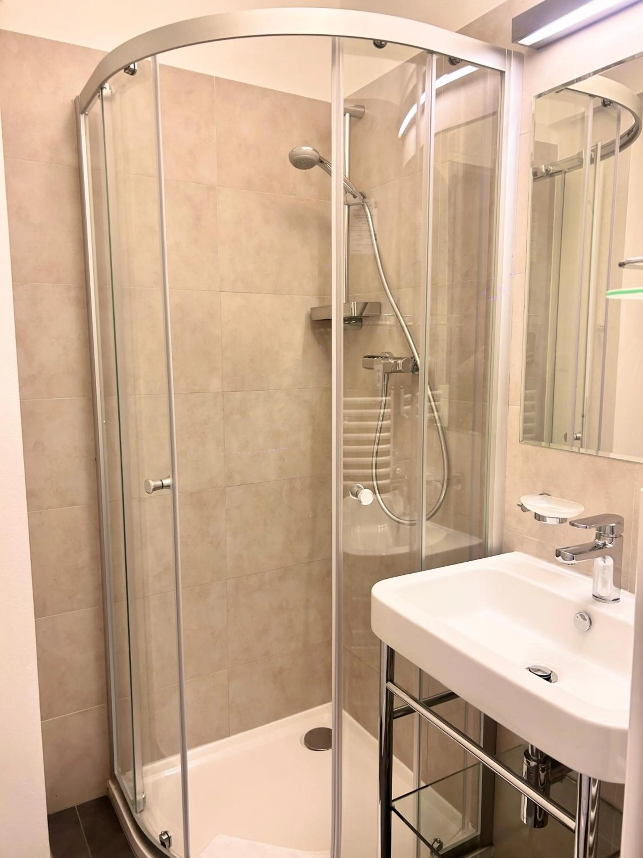 Bathroom in U Stare Pani - At the Old Lady Hotel