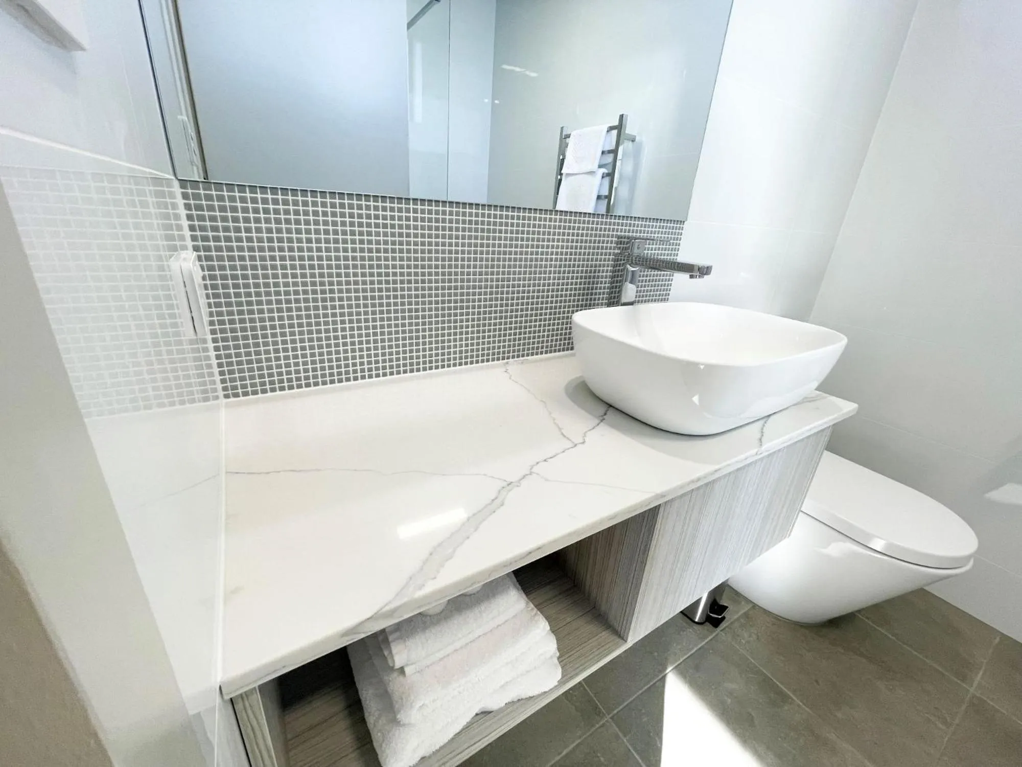 Bathroom in Elimatta Hotel