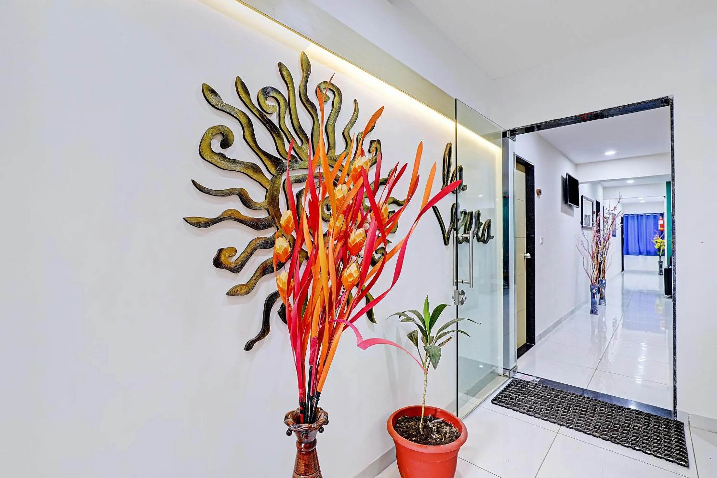 Lobby or reception in Hotel O La Veera