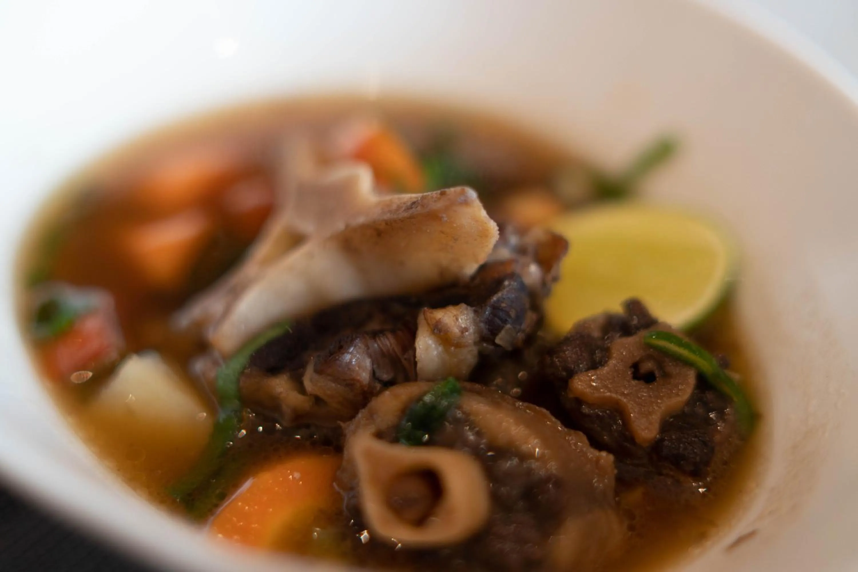 Restaurant/places to eat in Parkside Gayo Petro Hotel Takengon